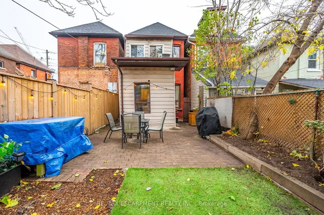 Additional property image - 166 Catharine St