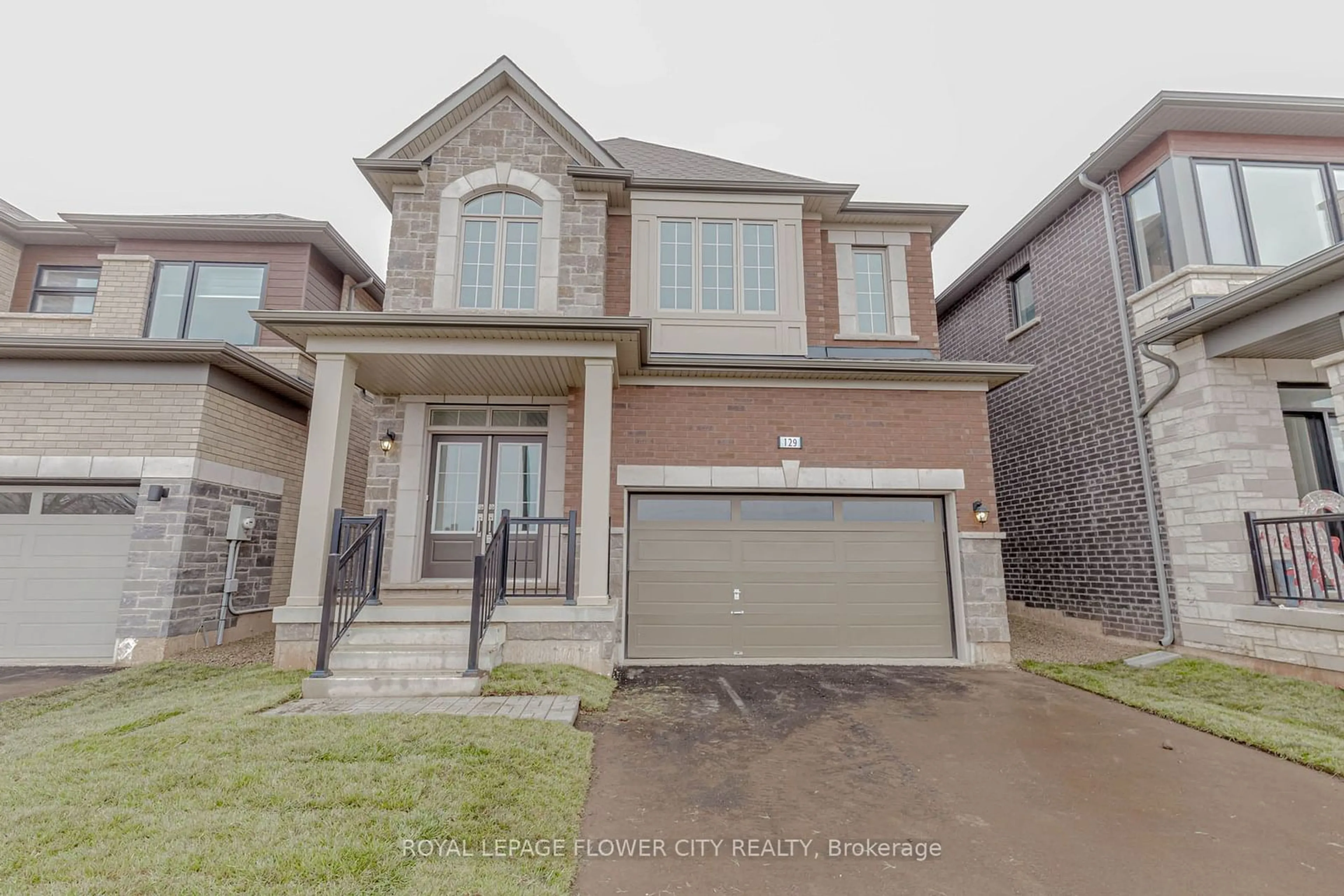 Frontside or backside of a home, the street view for 129 Henshaw Dr, Erin Ontario N0B 1T0