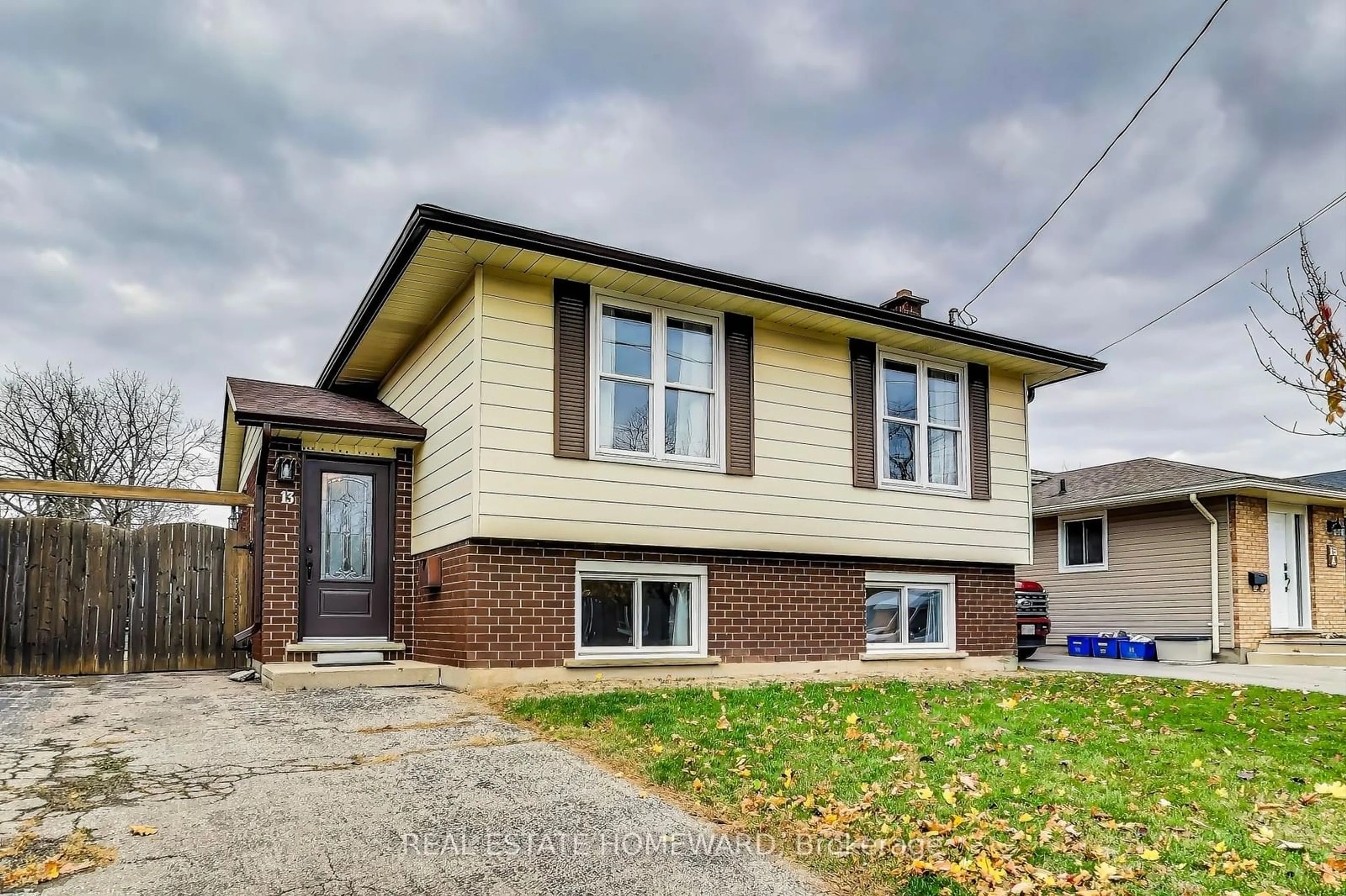 Frontside or backside of a home, cottage for 13 Emilie St, Brantford Ontario N3S 1S5