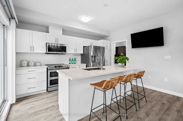 Additional property image - 271 Dalgleish Tr