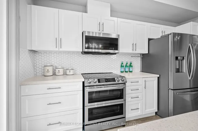 Additional property image - 271 Dalgleish Tr