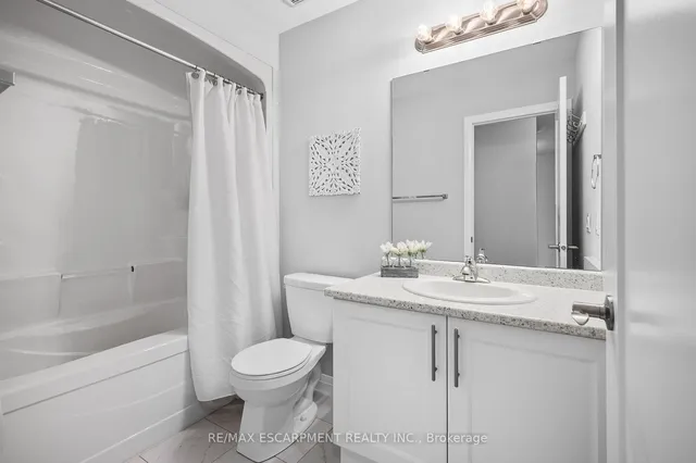 Additional property image - 271 Dalgleish Tr