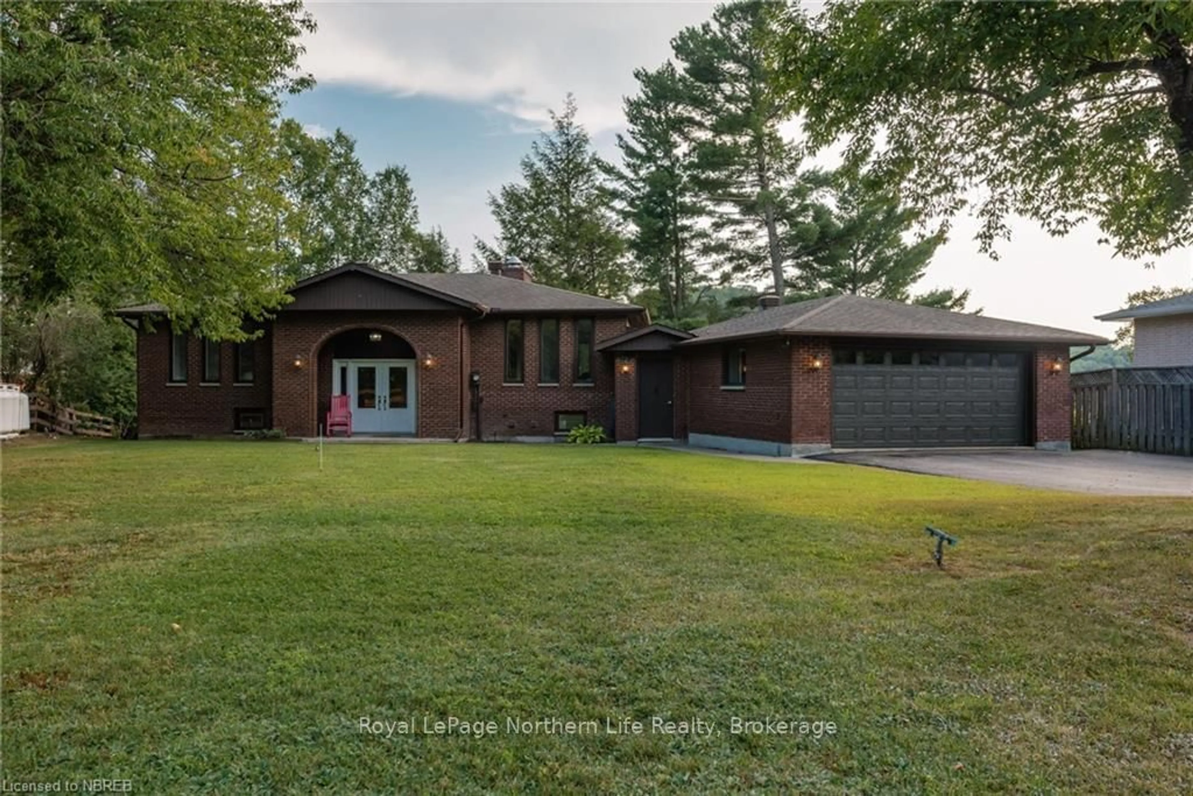 Frontside or backside of a home, cottage for 131 PENINSULA Rd, North Bay Ontario P1B 8G4