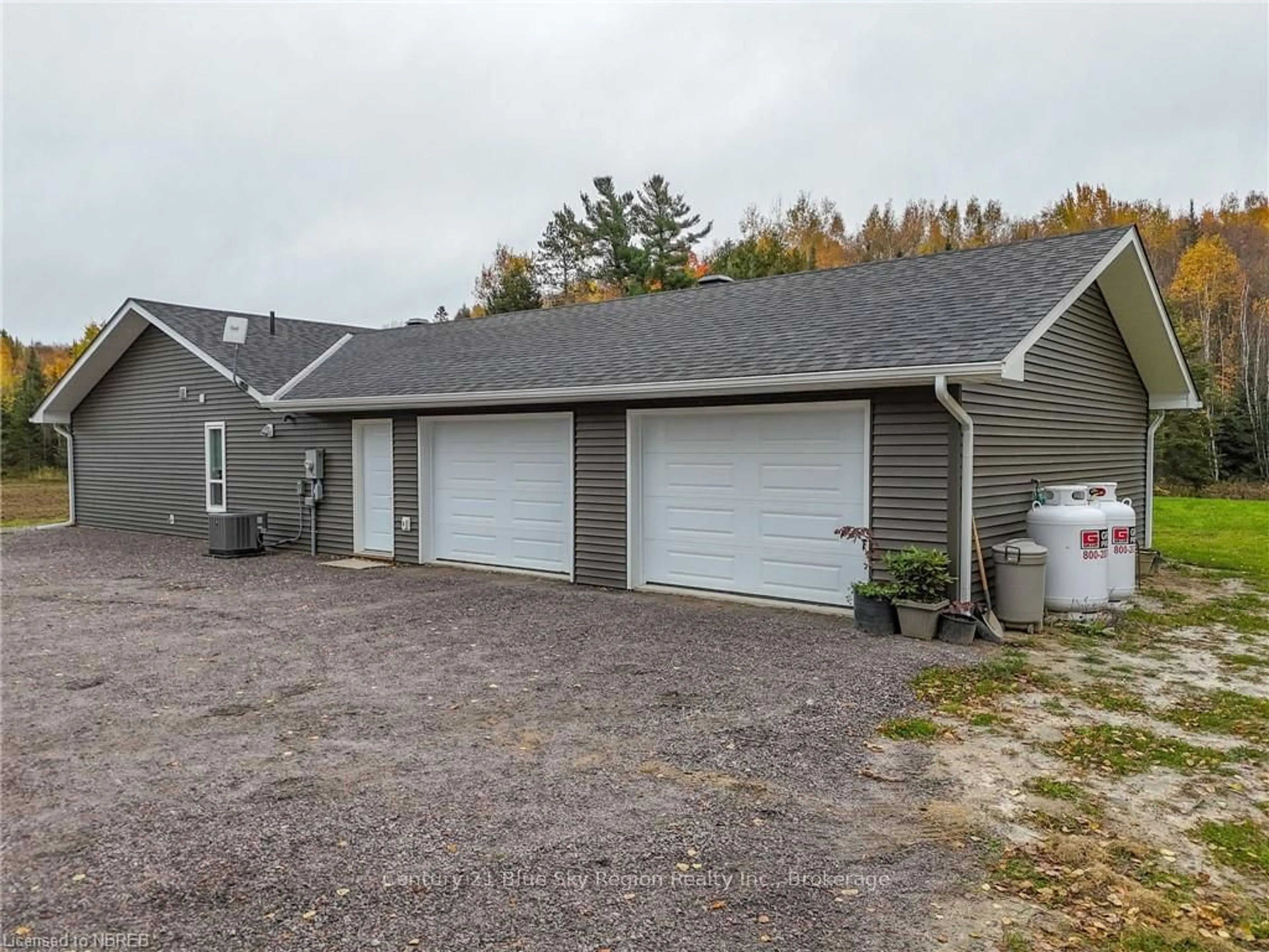 Frontside or backside of a home, cottage for 1040 DEVELOPMENT Rd, Bonfield Ontario P0H 1E0