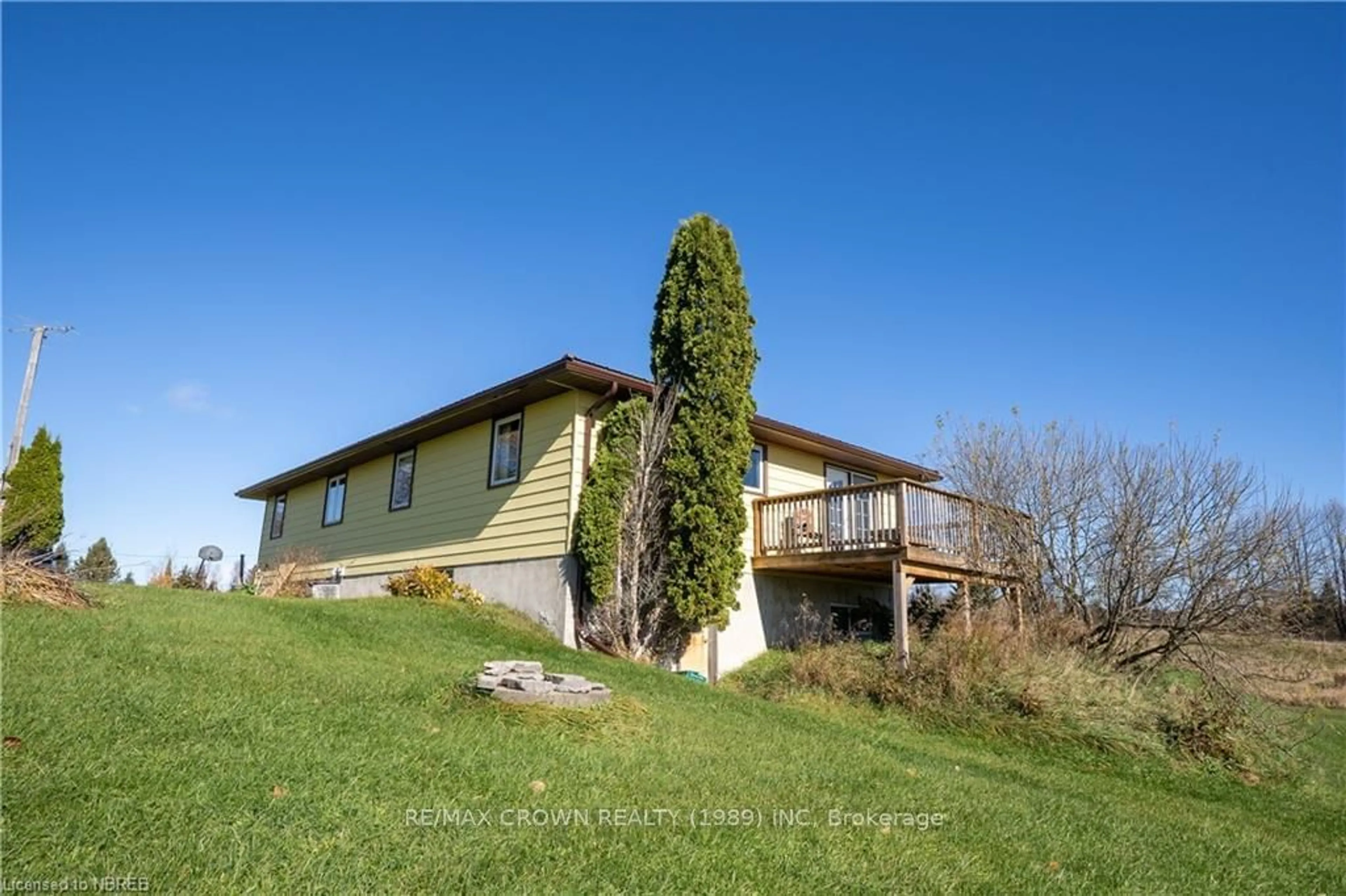 Frontside or backside of a home, cottage for 537 FARMERS Line, Bonfield Ontario P0H 2E0