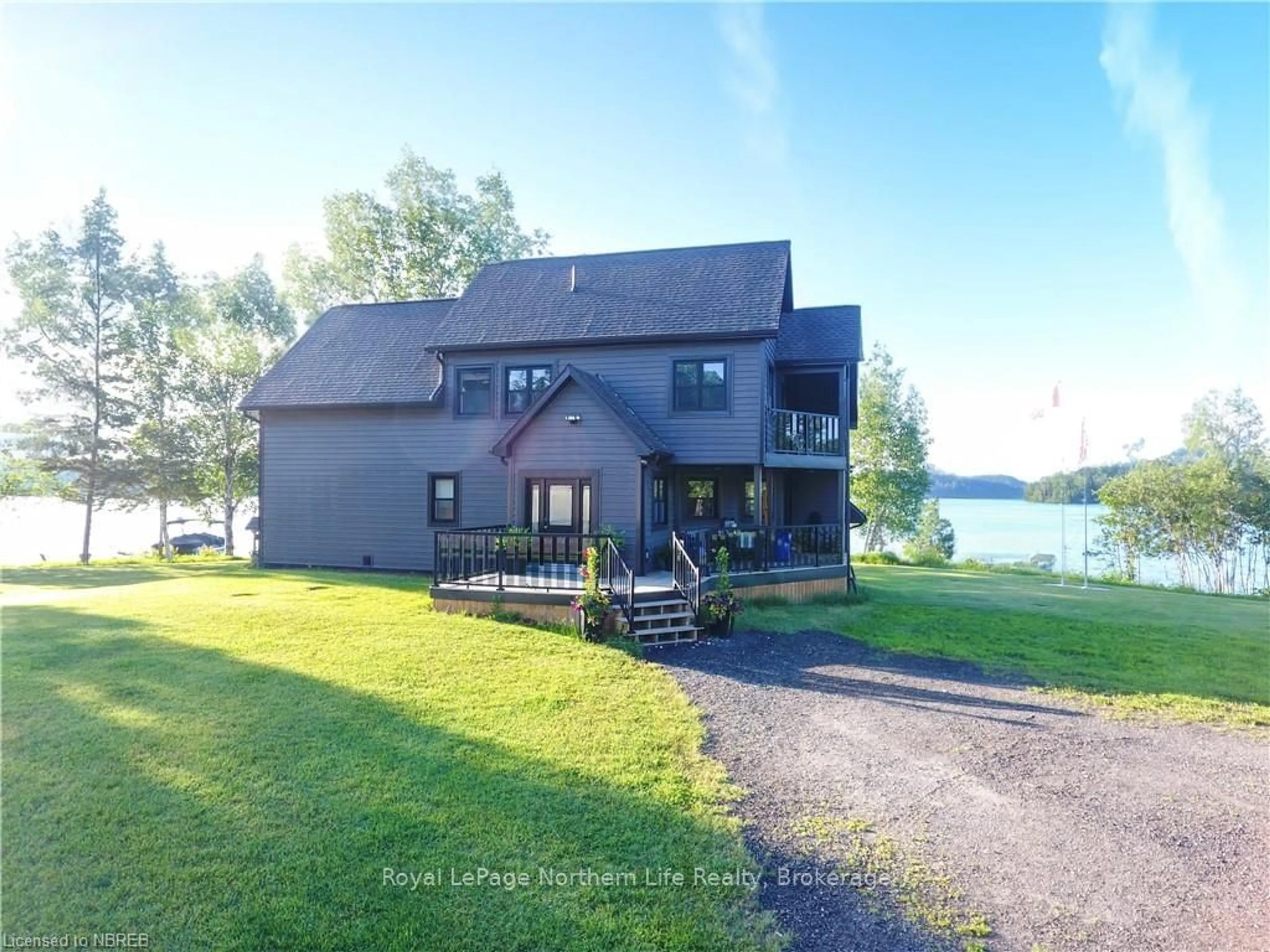 Frontside or backside of a home, cottage for 33 WHITE BEAR Crt, Temagami Ontario P0H 2H0