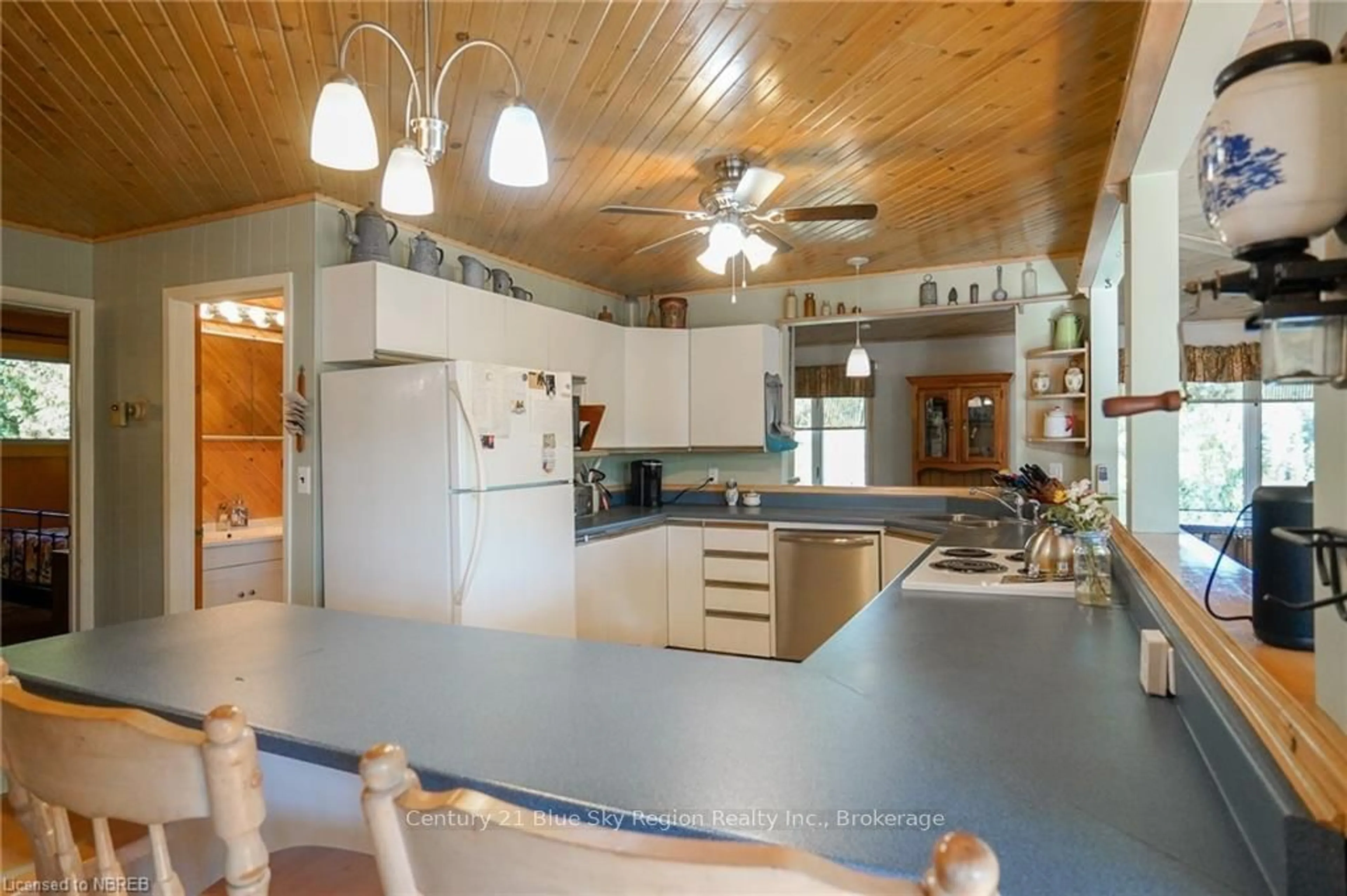 Open concept kitchen for 5065 HIGHWAY 11, Temagami Ontario P0H 1H0