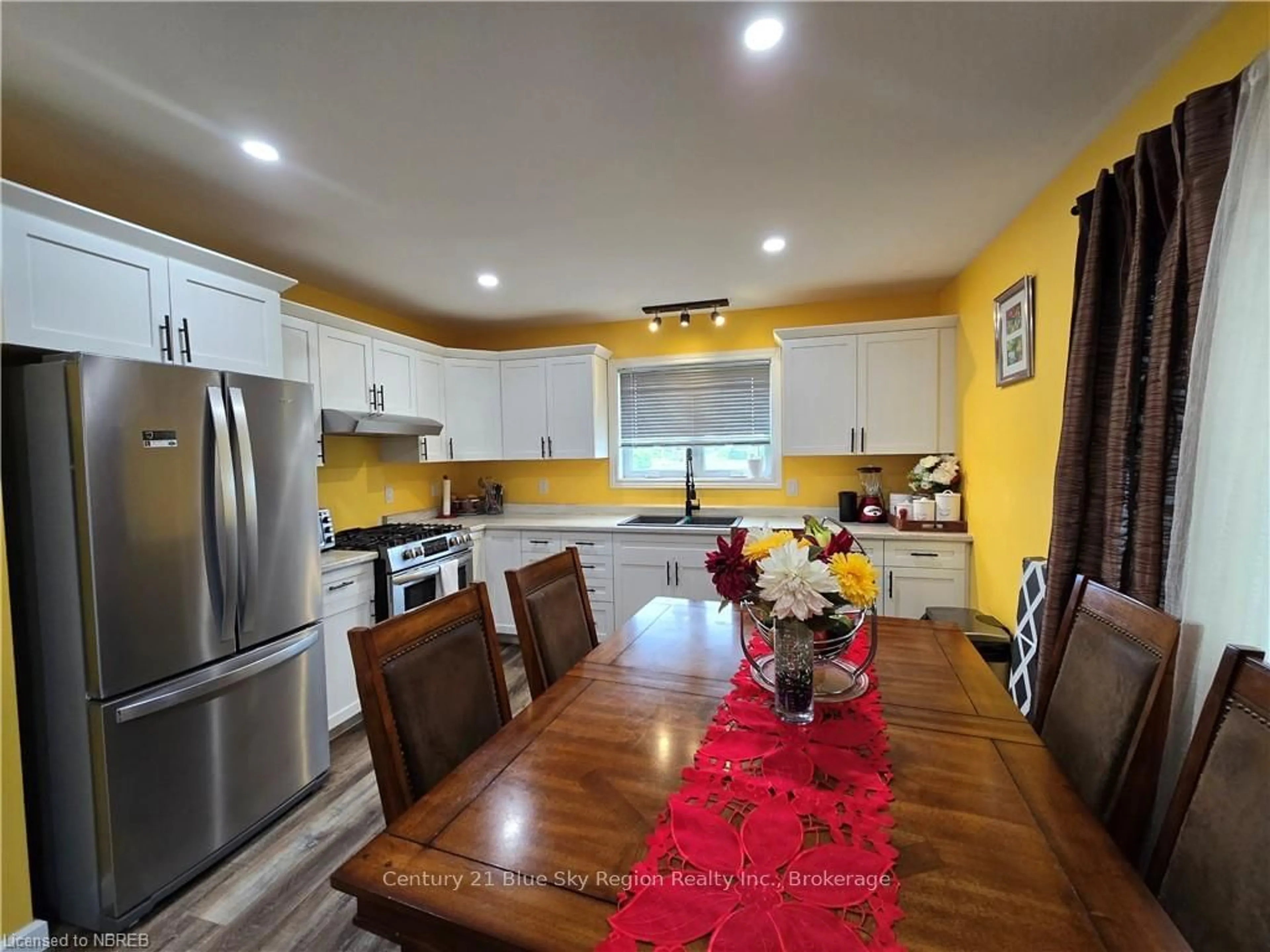 Open concept kitchen for 21 C TROTTIER Rd, Nipissing Ontario P0H 1R0