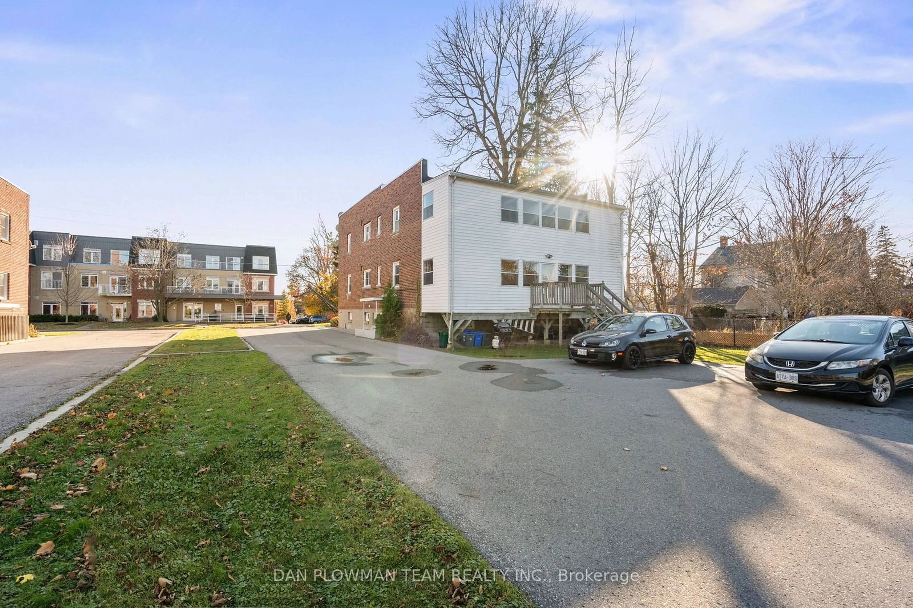 A pic from exterior of the house or condo, the street view for 232 James St, Cobourg Ontario K9A 1H7