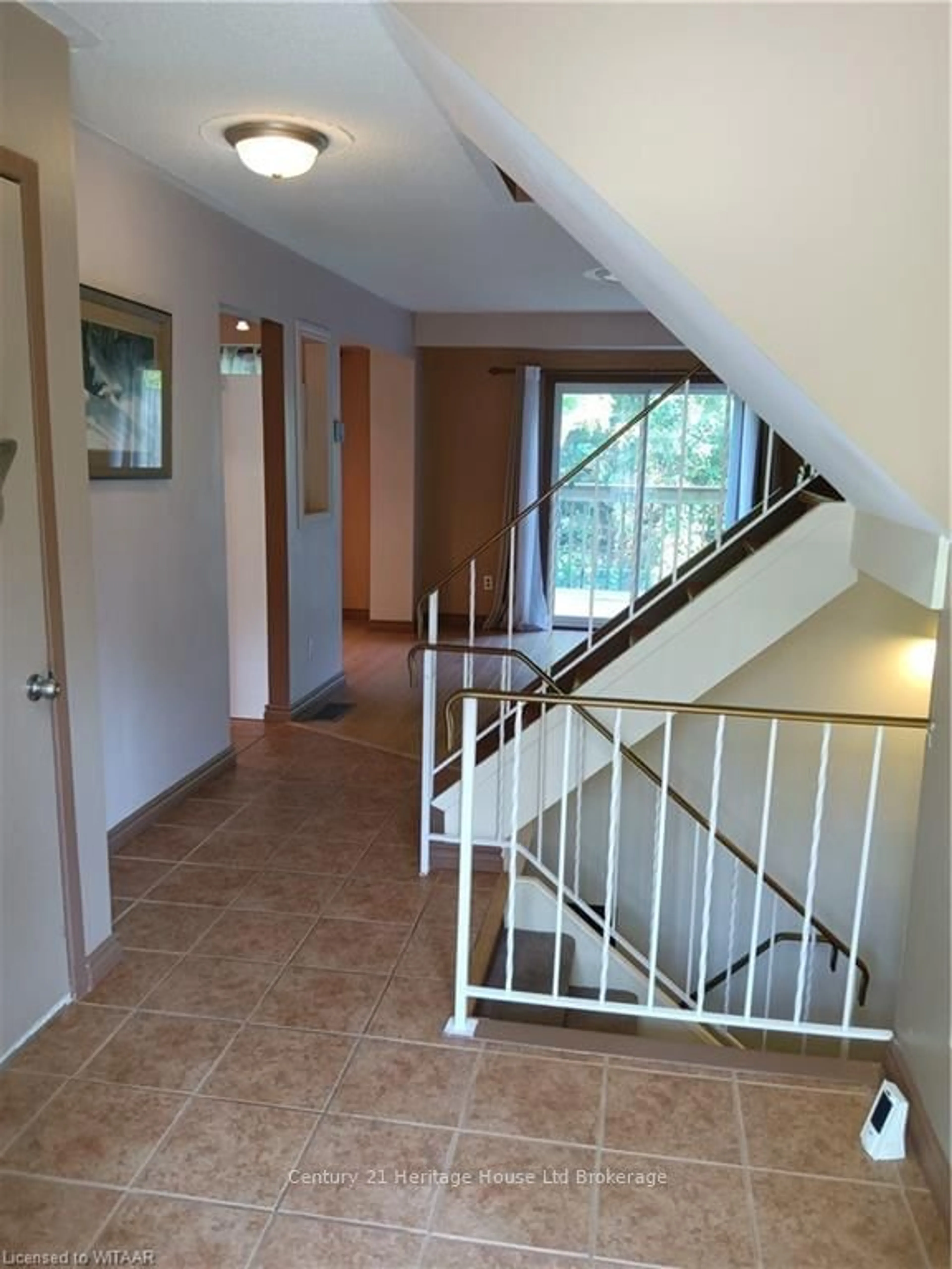 Indoor foyer, unknown floor for 179 FERGUSON DRIVE #6, Woodstock Ontario N4V 1A5