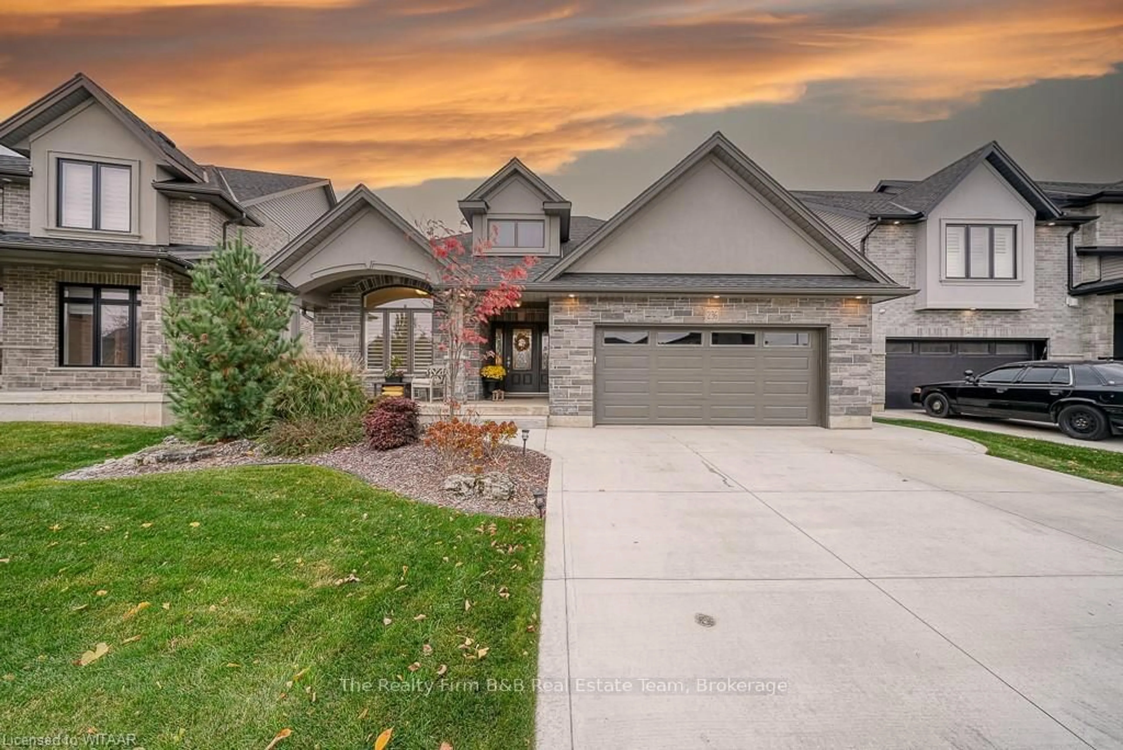 Frontside or backside of a home, the street view for 236 TAMARACK BOULEVARD, Woodstock Ontario N4S 0E1