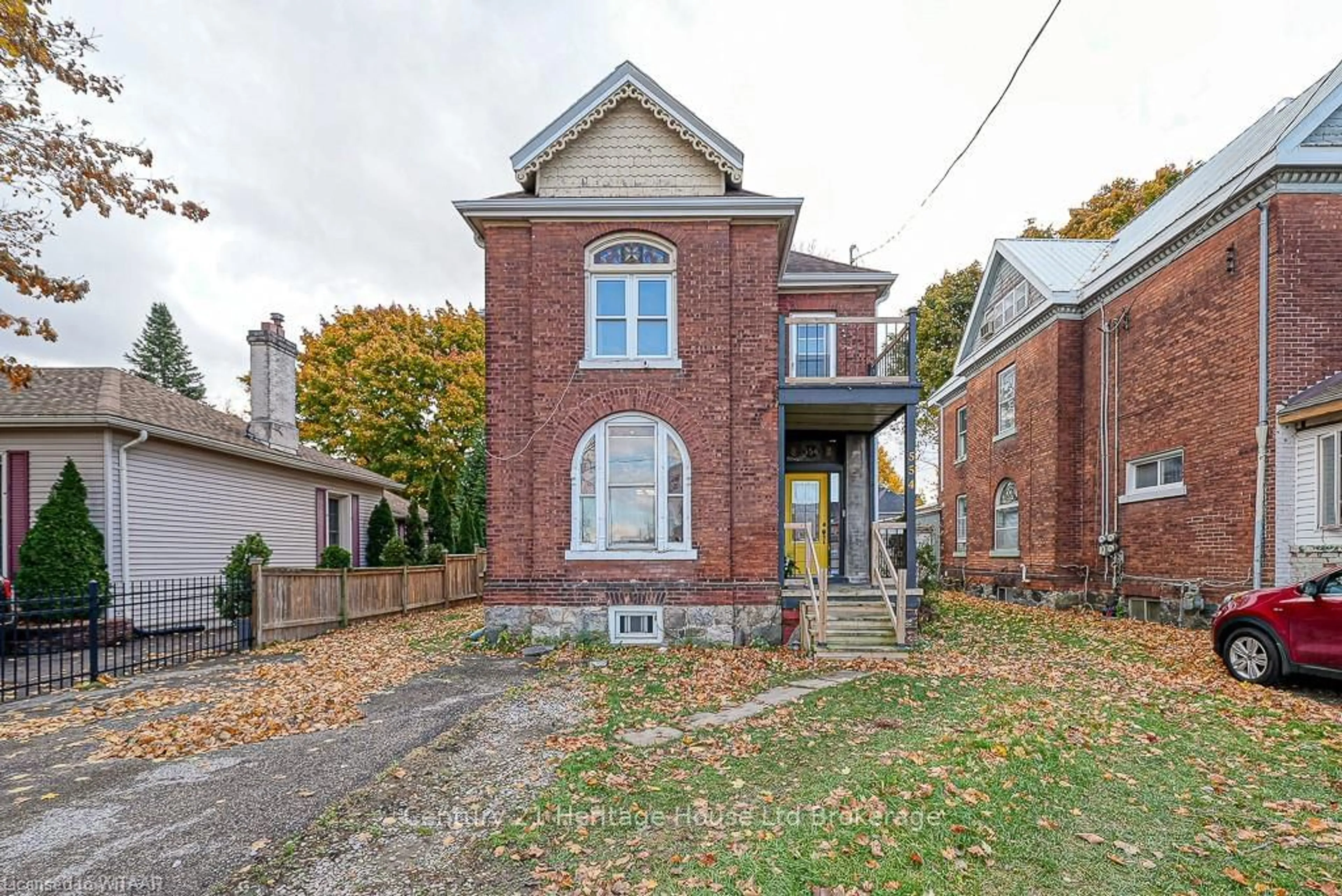 Home with brick exterior material for 554 PEEL St, Woodstock Ontario N4S 1K4