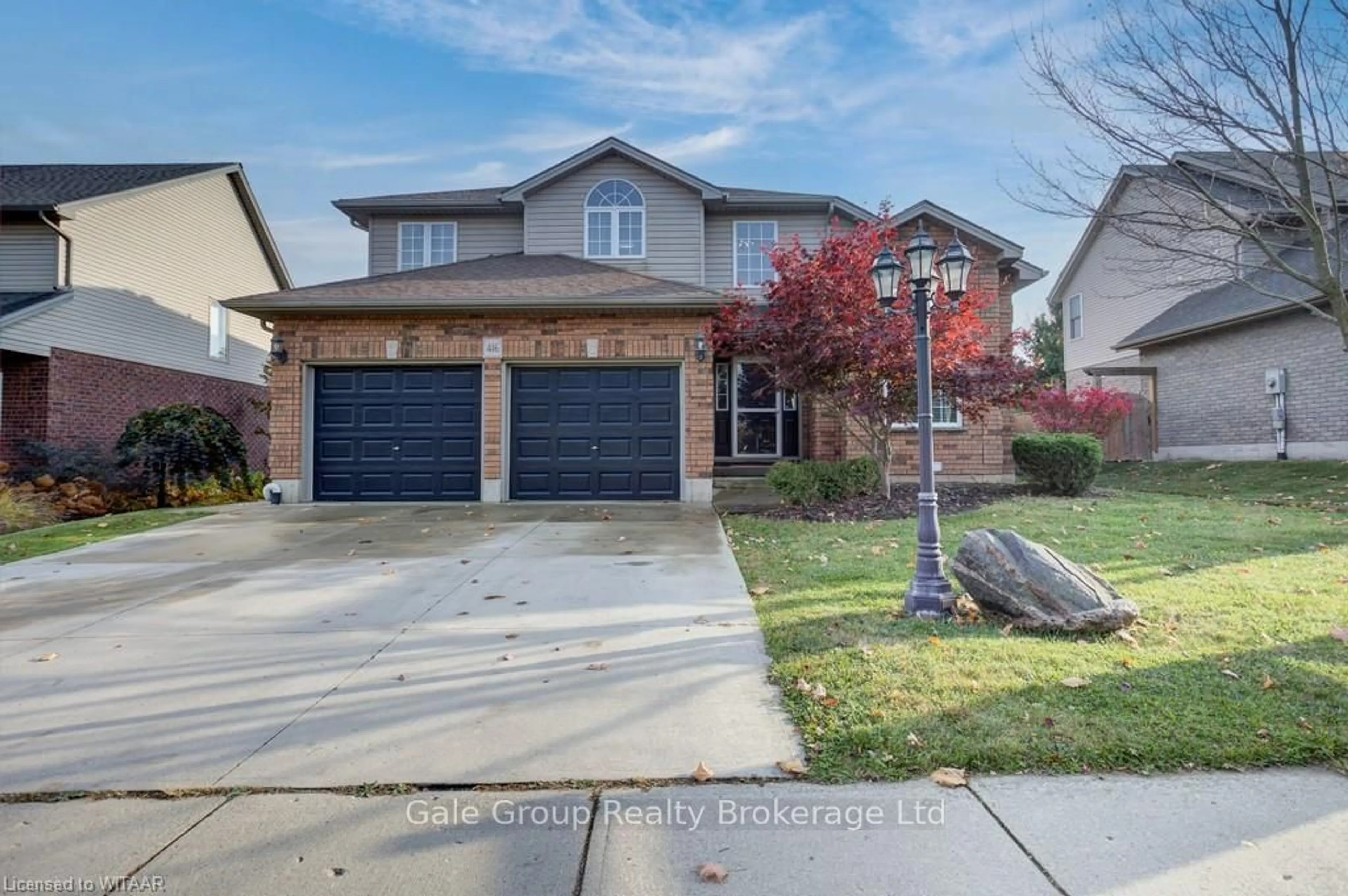 Frontside or backside of a home, the street view for 416 LAKEVIEW Dr, Woodstock Ontario N4T 1V3