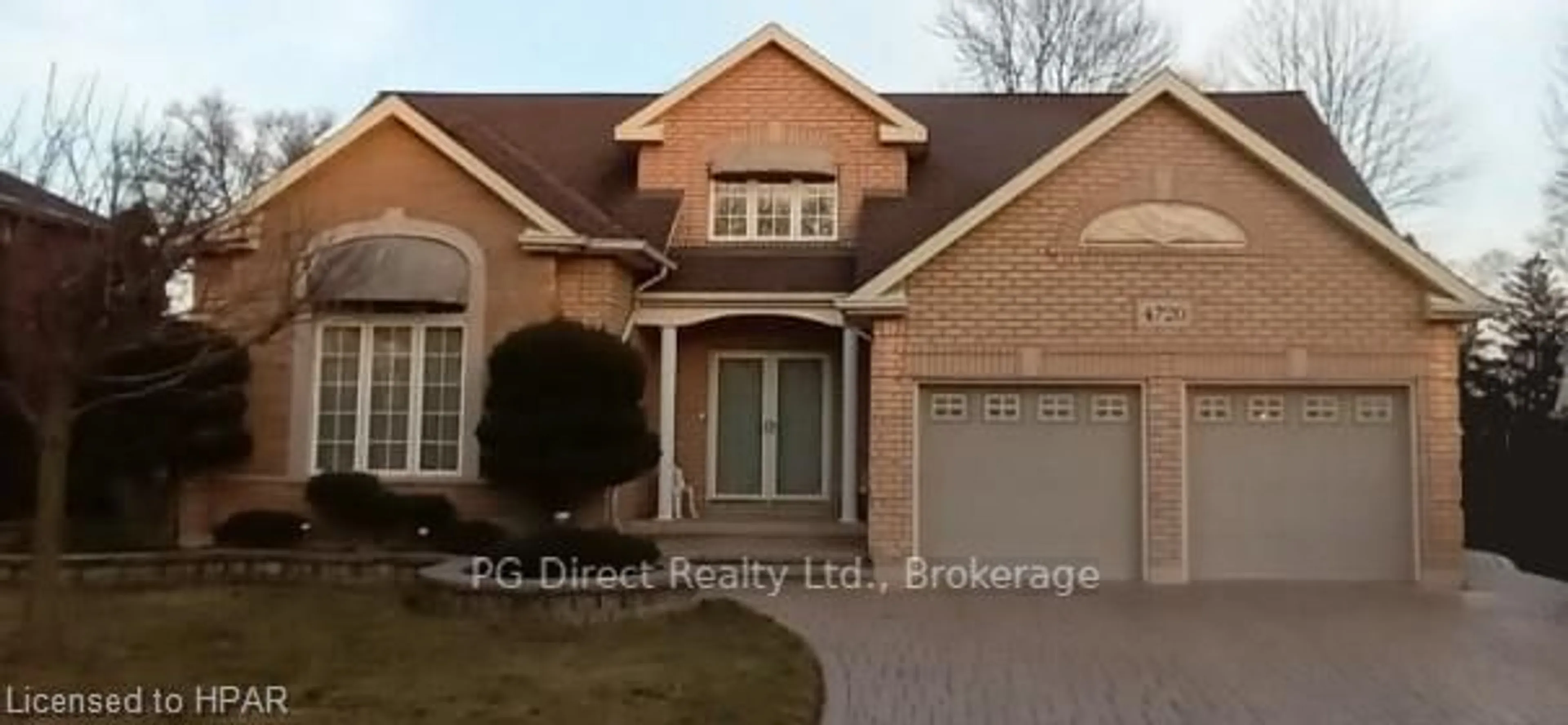 Frontside or backside of a home, the street view for 4720 WEMBLEY Crt, Windsor Ontario N9G 2P8