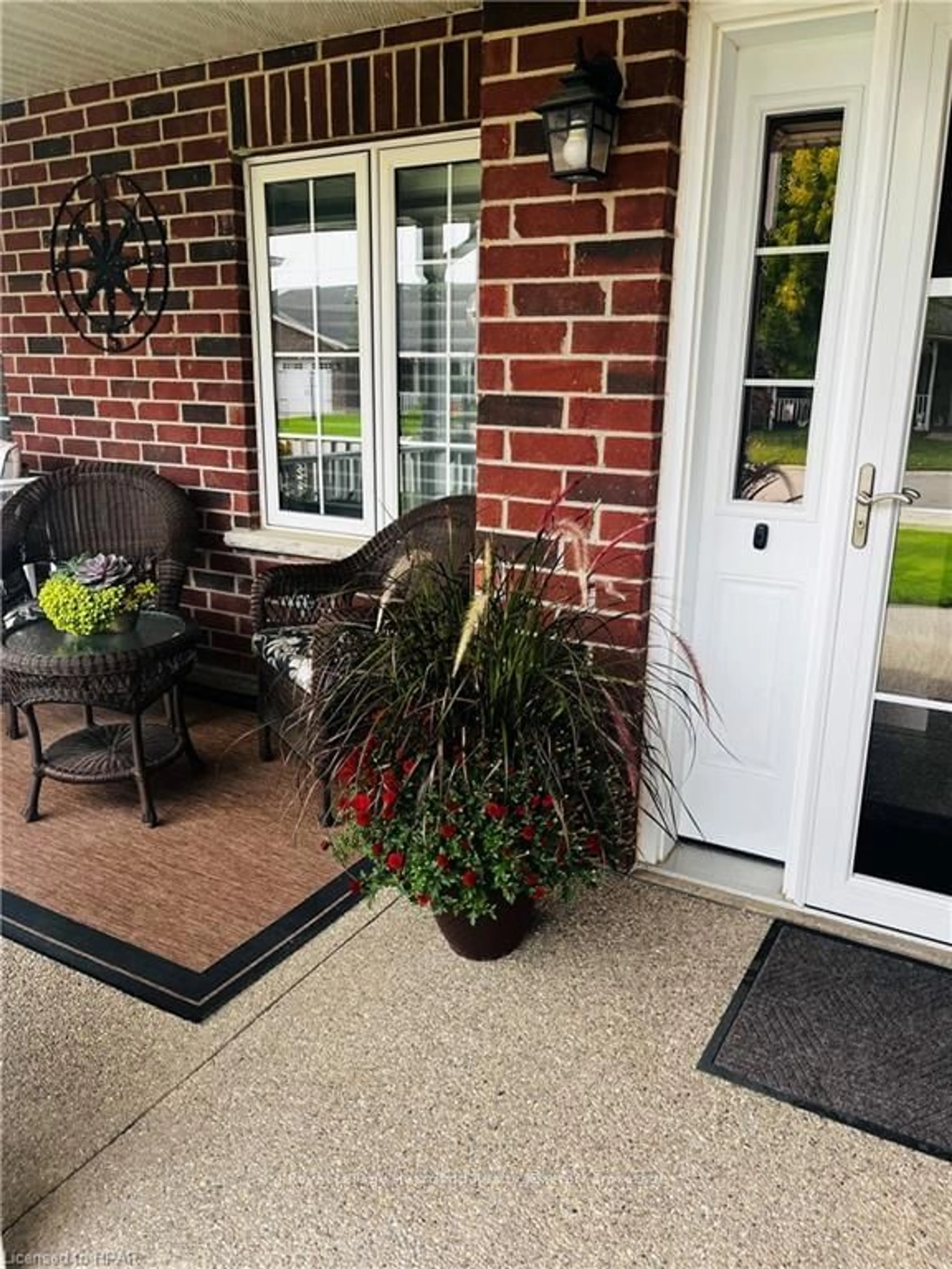 Indoor entryway, cement floor for 81 REDFORD Dr, South Huron Ontario N0M 1S3