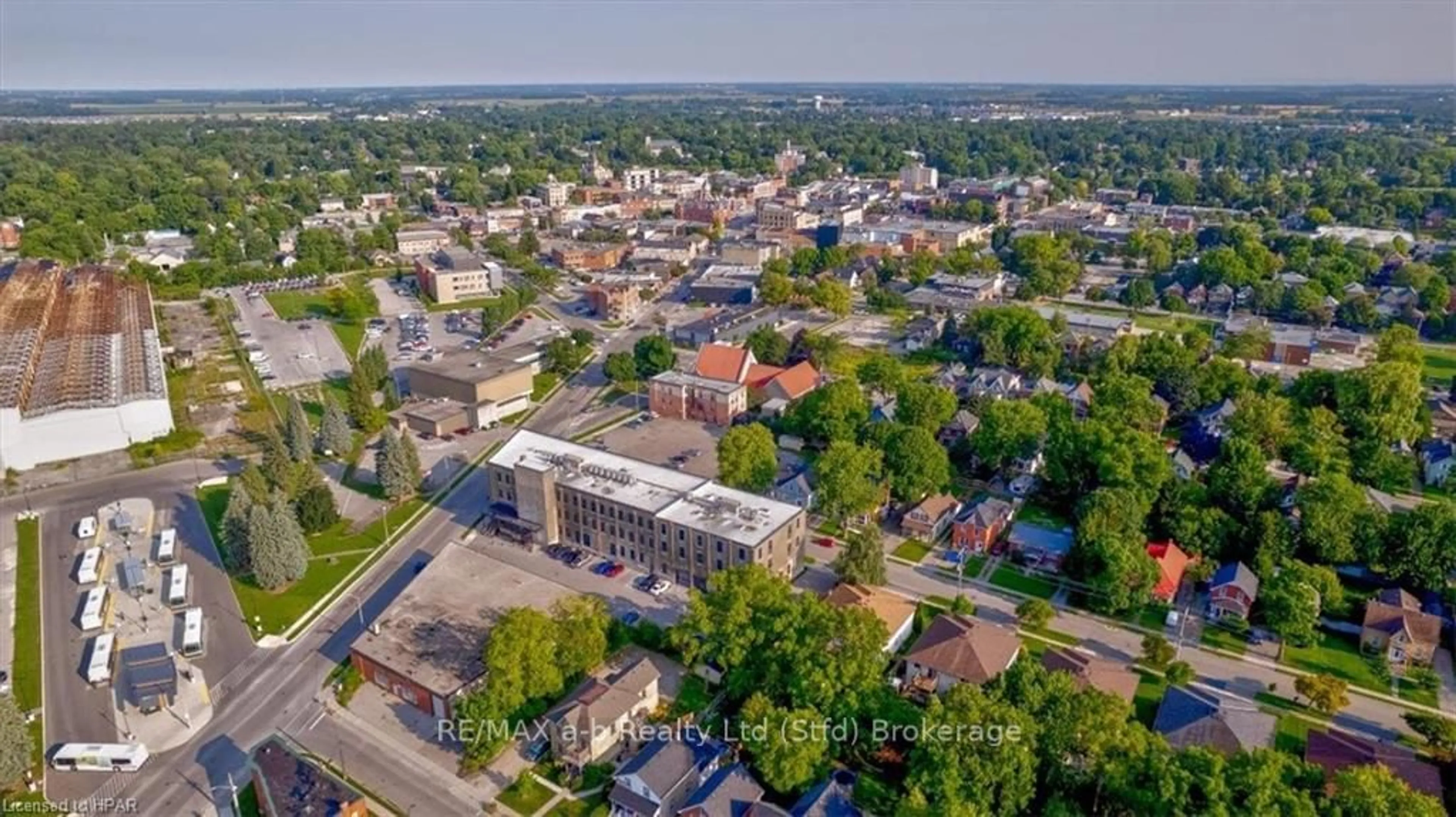 A pic from exterior of the house or condo, the street view for 245 DOWNIE St #112, Stratford Ontario N5A 1X2