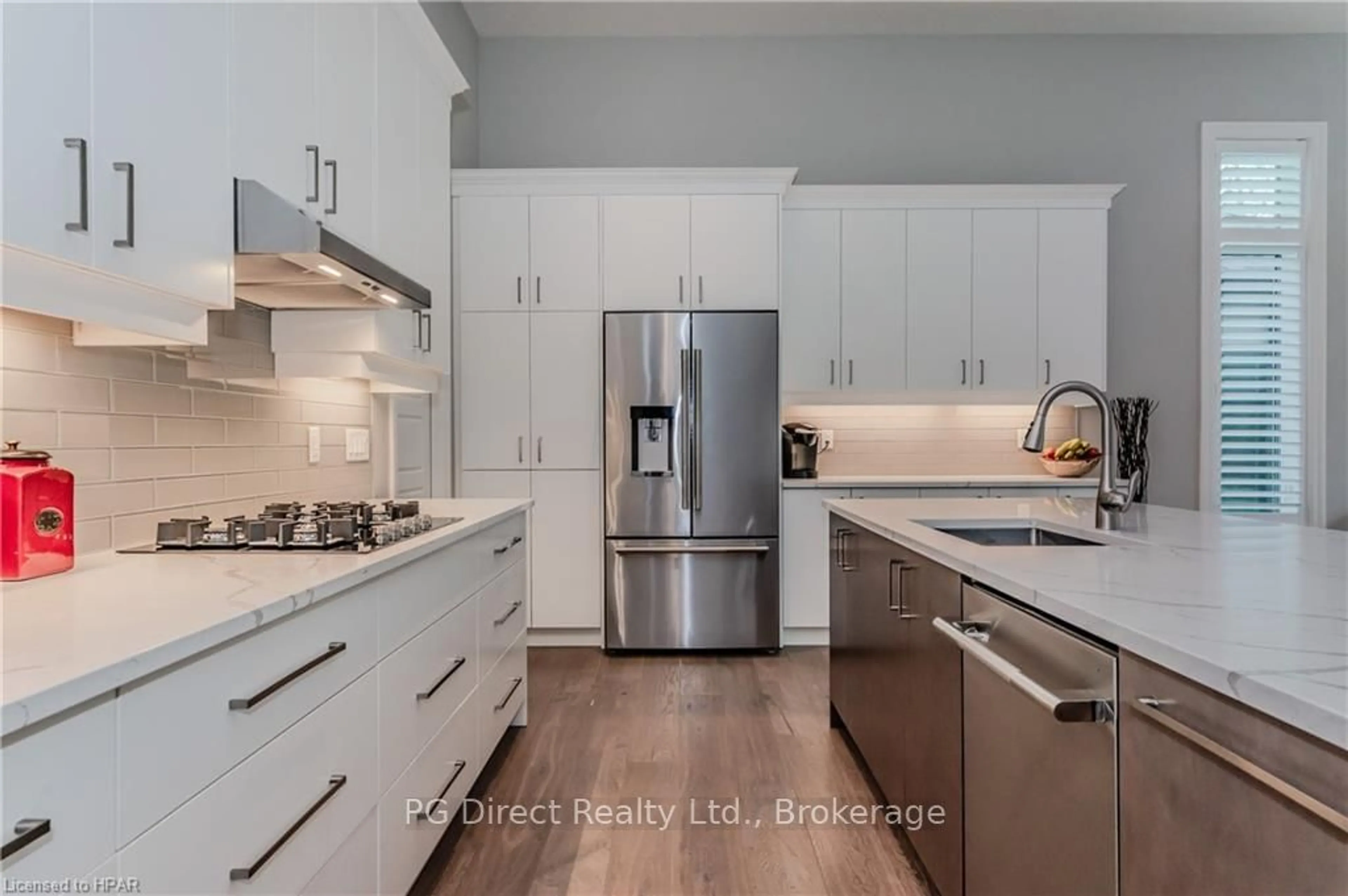 Contemporary kitchen, wood floors for 19 OWENS Way, Guelph Ontario N1L 1B3