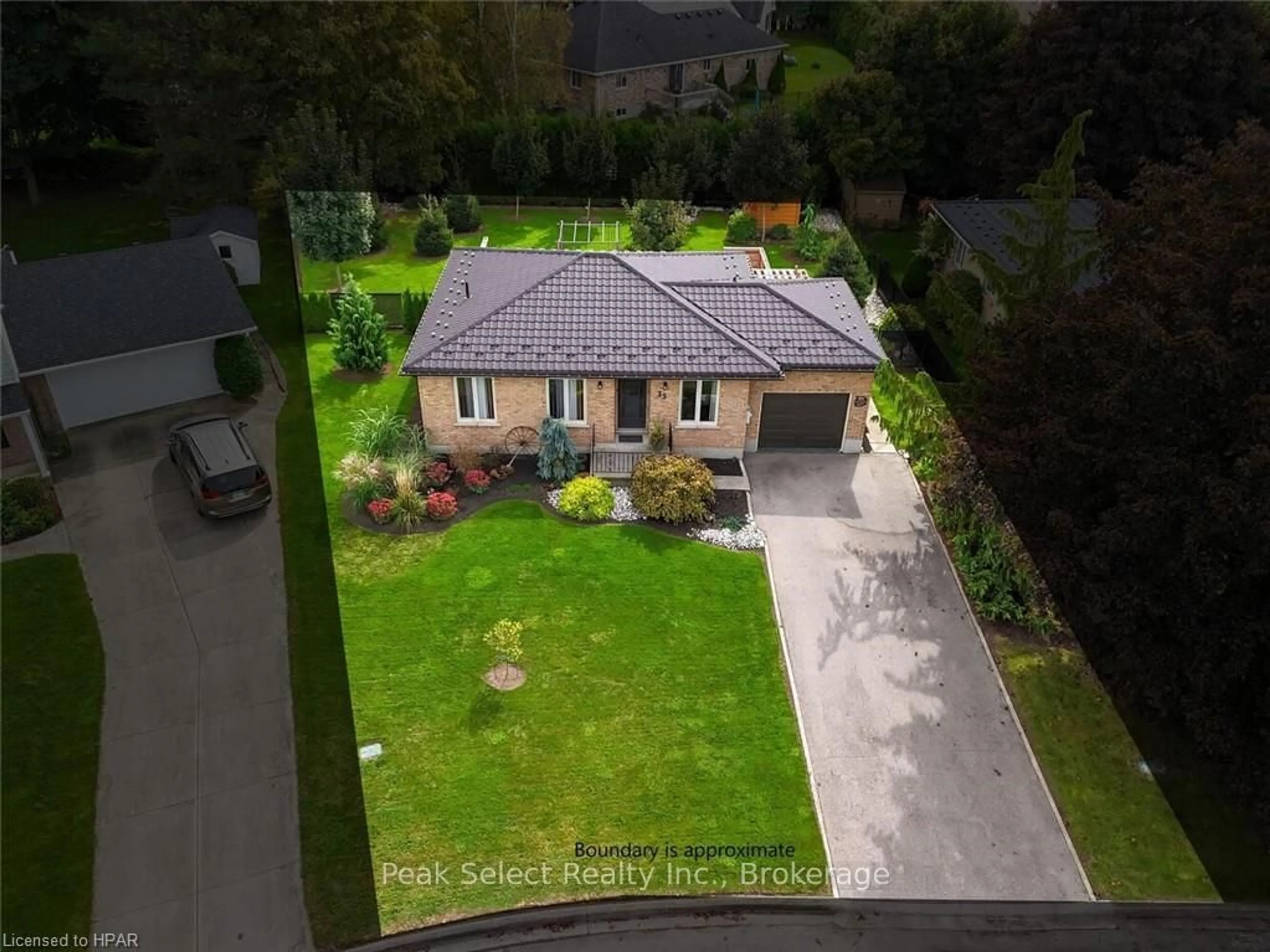 Frontside or backside of a home, the street view for 35 SPARLING CRES Cres, St. Marys Ontario N4X 0A6