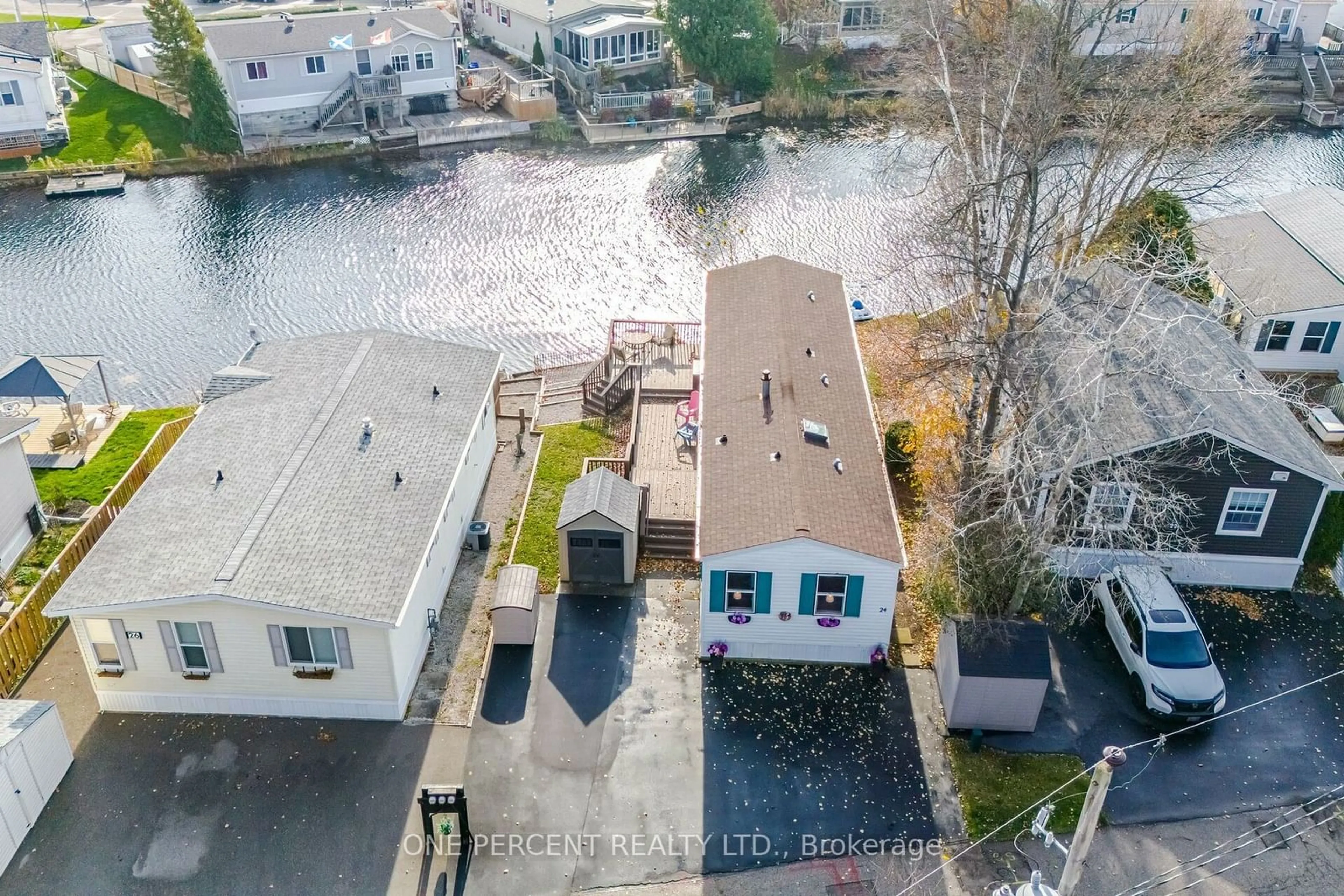 A pic from exterior of the house or condo, the street view for 24 Jasper Hts, Puslinch Ontario N0B 2J0