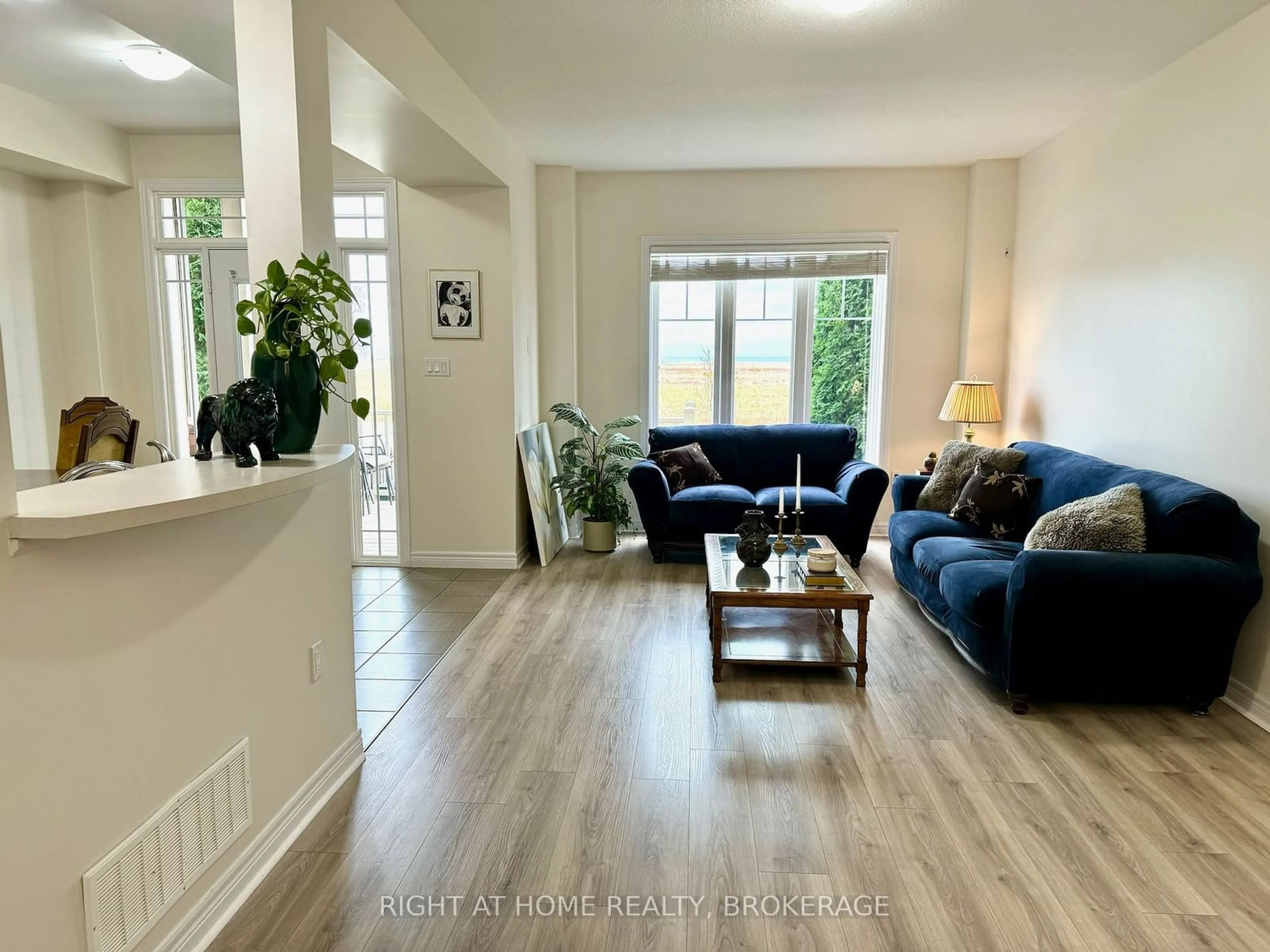 A pic of a room, wood floors for 8 LAKELAWN Rd #18, Grimsby Ontario L3M 0G1