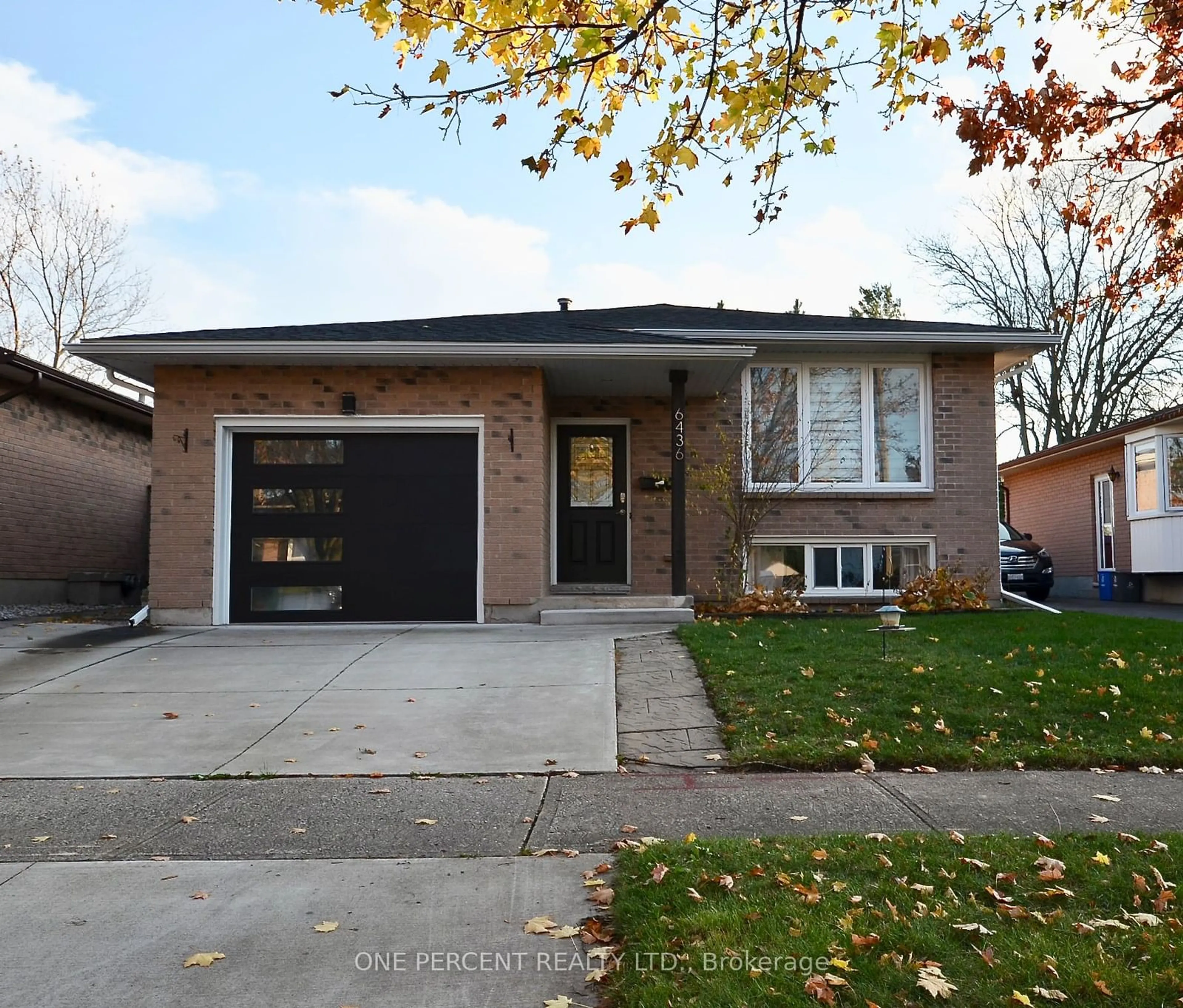 Home with brick exterior material for 6436 Armstrong Dr, Niagara Falls Ontario L2H 2M1