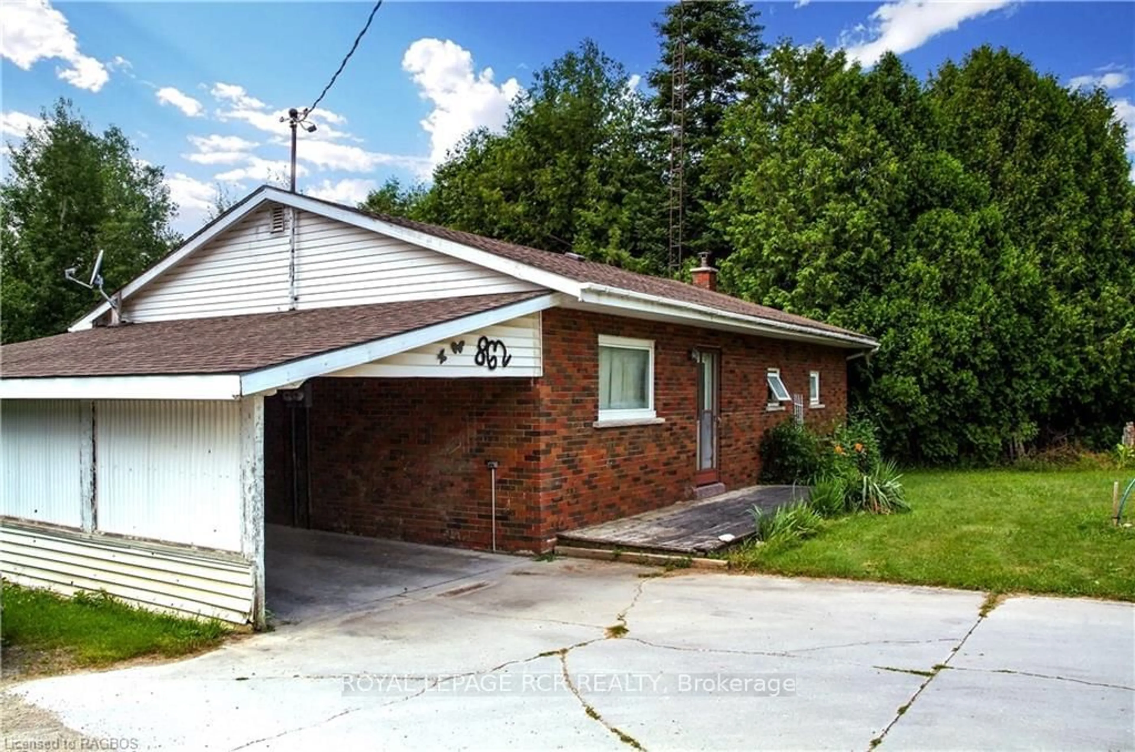 Frontside or backside of a home, cottage for 862 24TH Ave, Hanover Ontario N4N 3B8