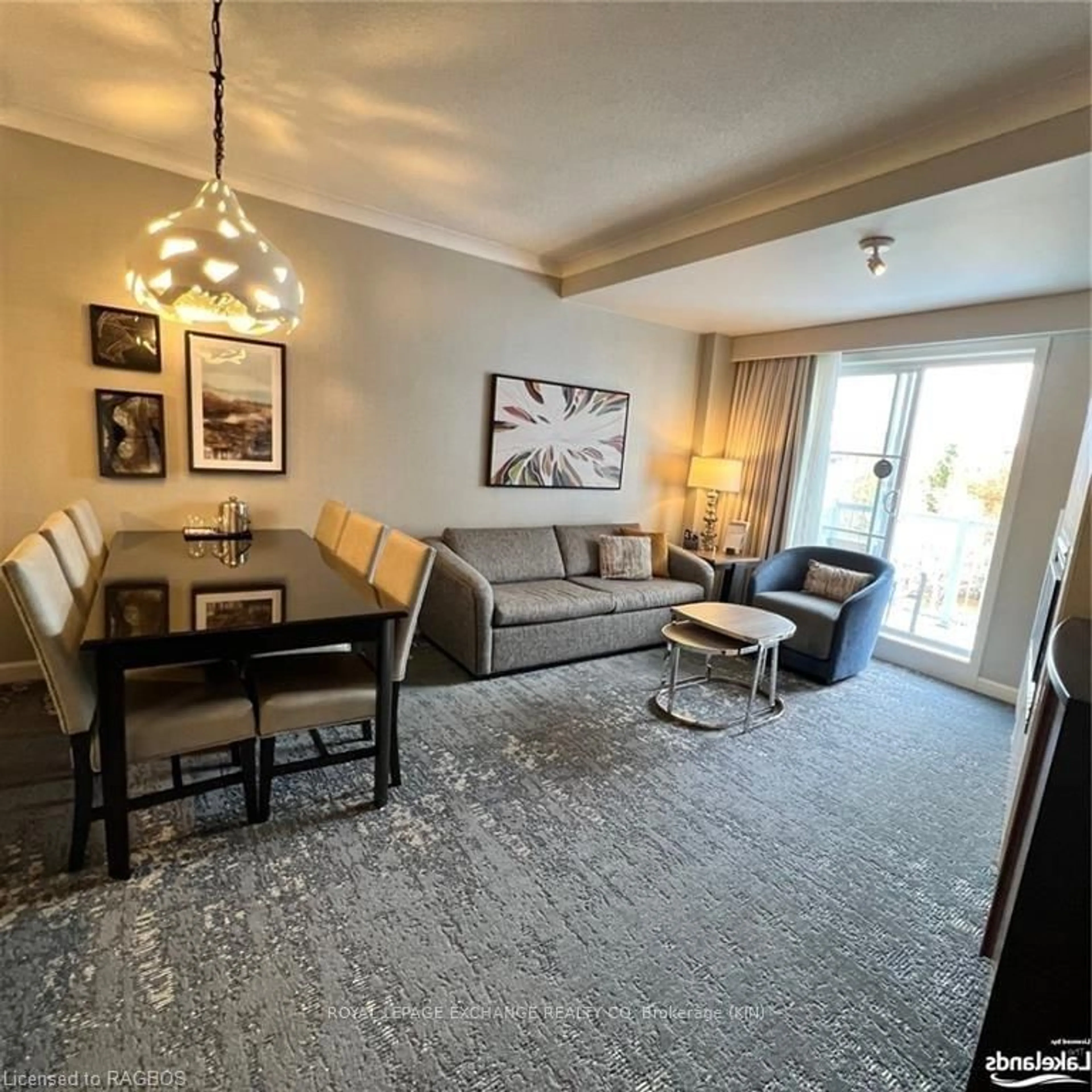 Living room for 220 GORD CANNING Dr #314, Blue Mountains Ontario L9Y 0V2