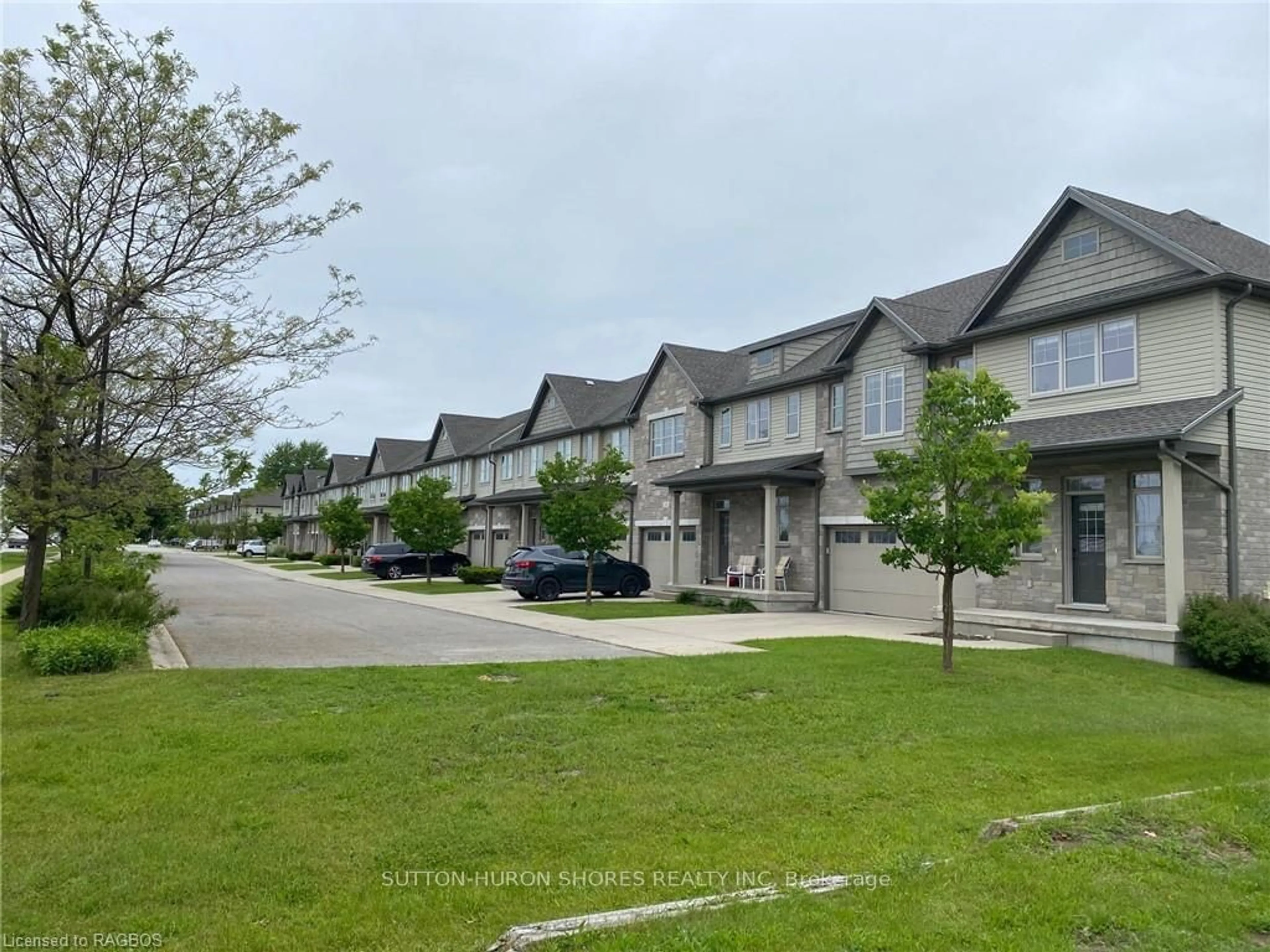 A pic from exterior of the house or condo, the street view for 935 GODERICH St #24, Saugeen Shores Ontario N0H 2C3