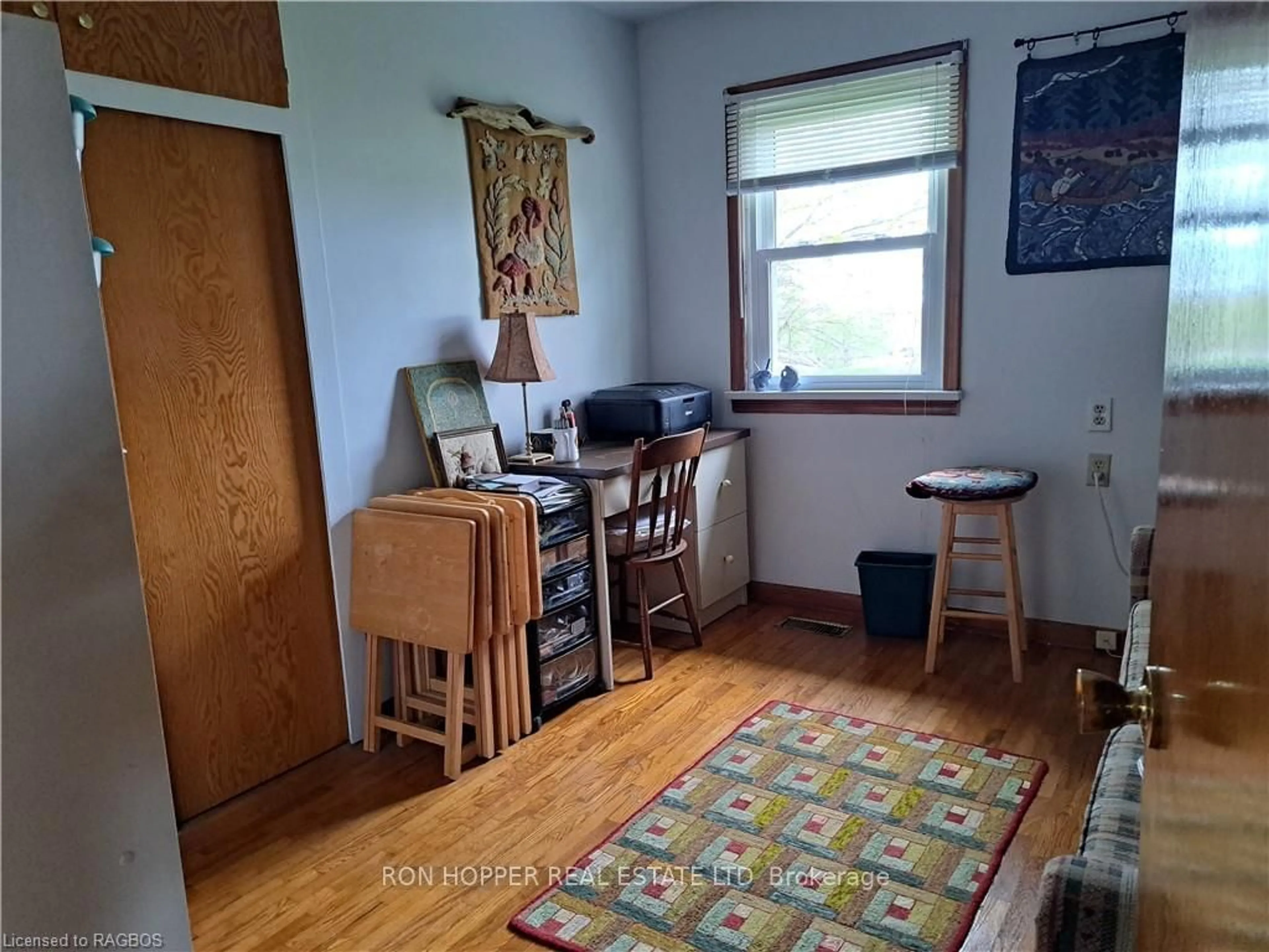 A pic of a room, wood floors for 2886 6, Northern Bruce Peninsula Ontario N0H 1W0