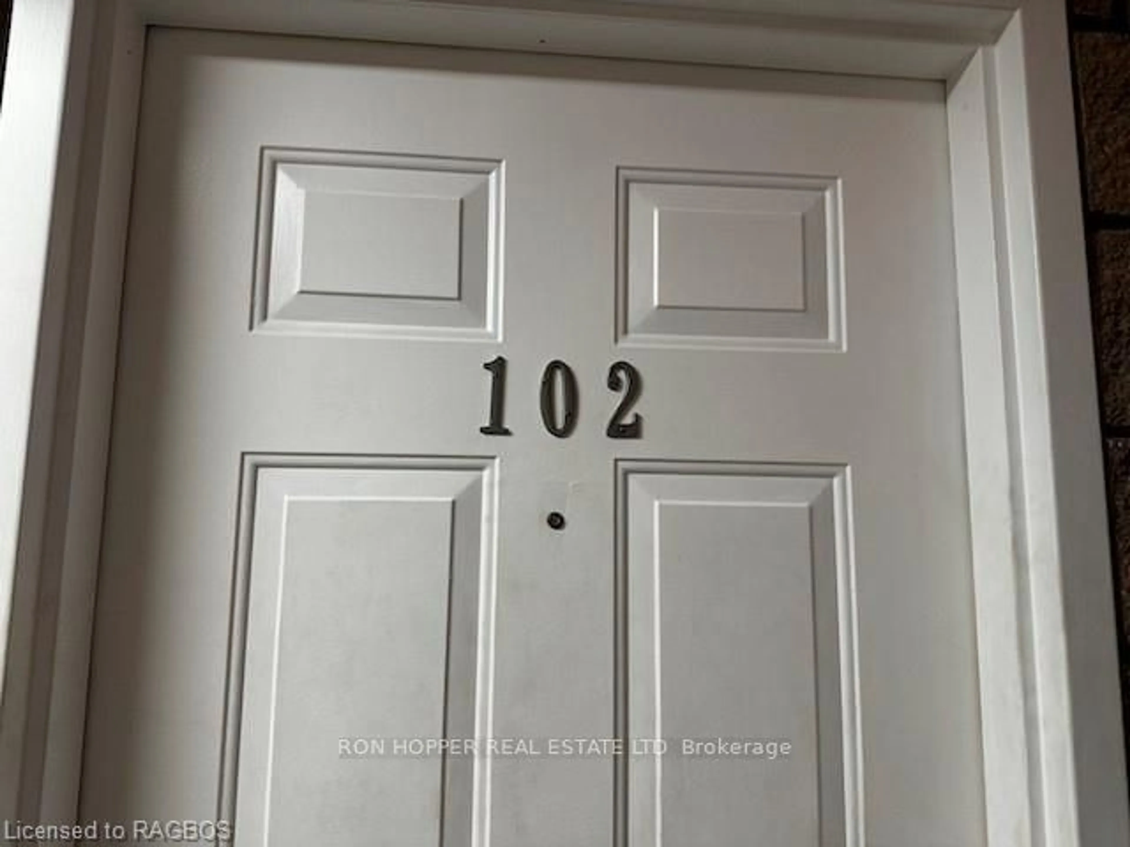 Indoor entryway, not visible floor for 850 6TH STREET #102, Owen Sound Ontario N4K 6T7