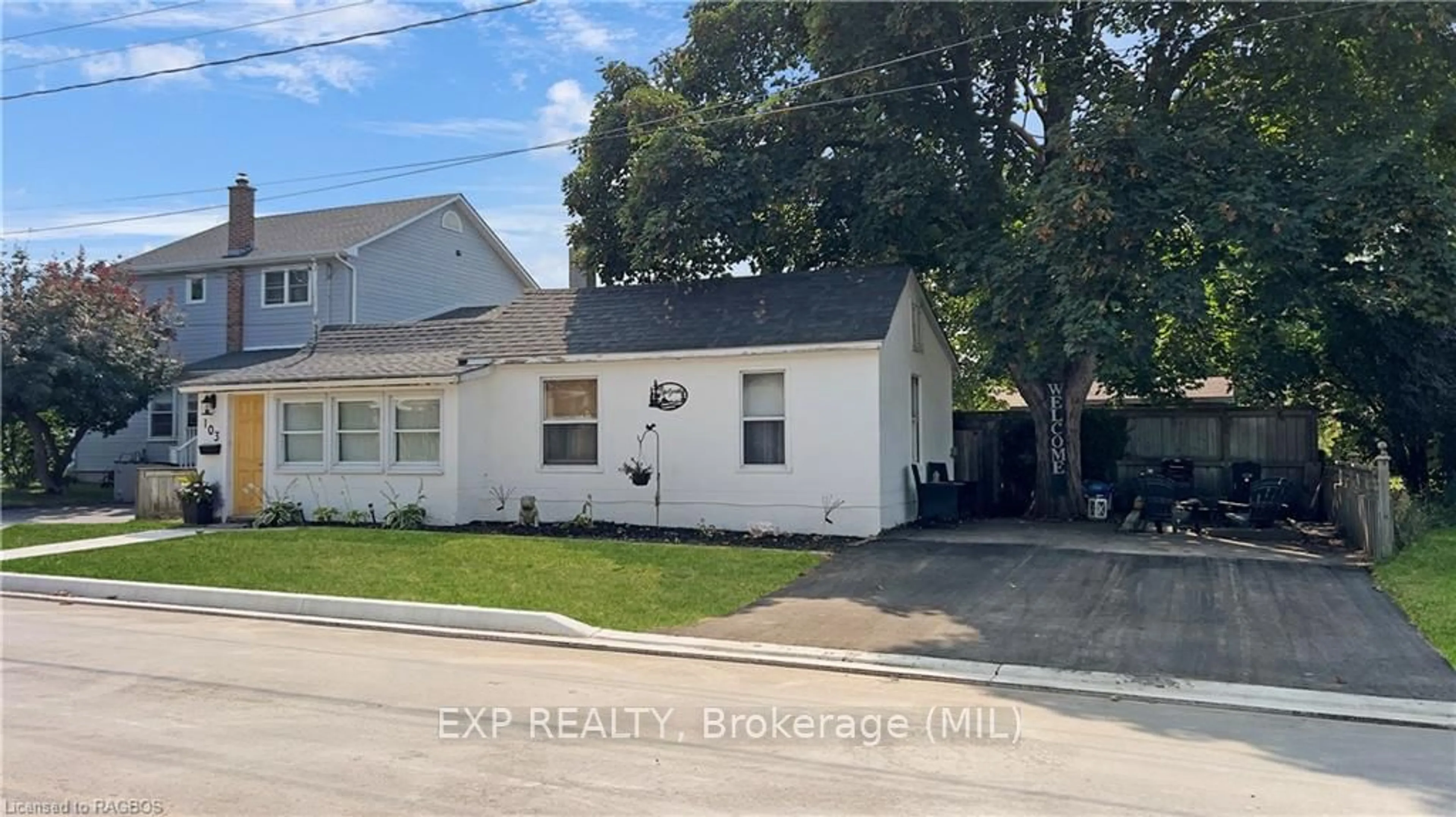 Frontside or backside of a home, the front or back of building for 103 ALBERT St, Goderich Ontario N7A 2N6