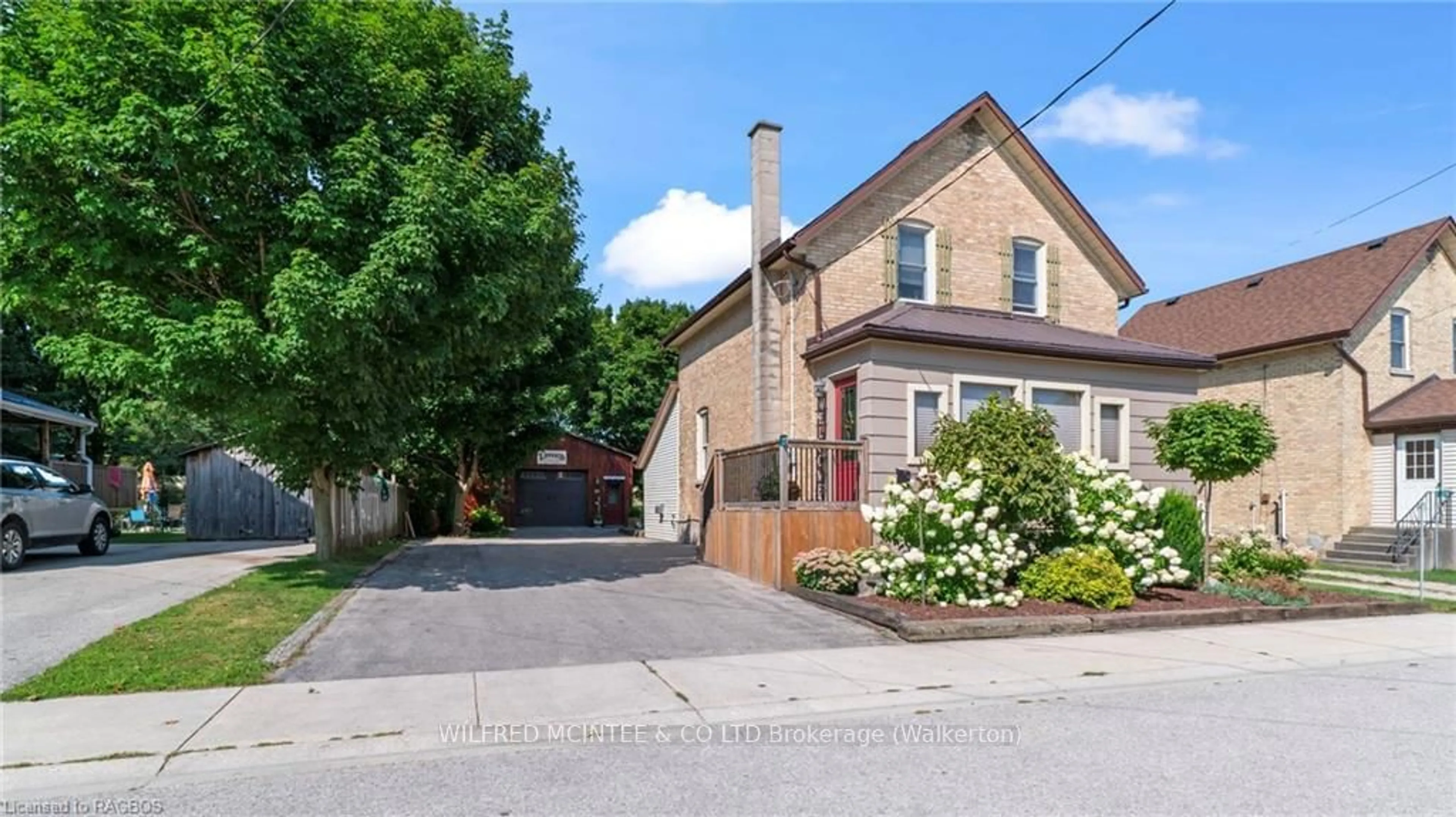 Frontside or backside of a home, the street view for 27 KING St, Brockton Ontario N0G 1J0