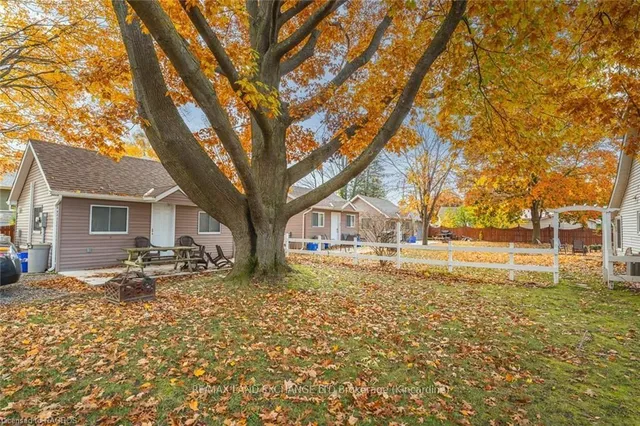332 MILL St, Saugeen Shores 3