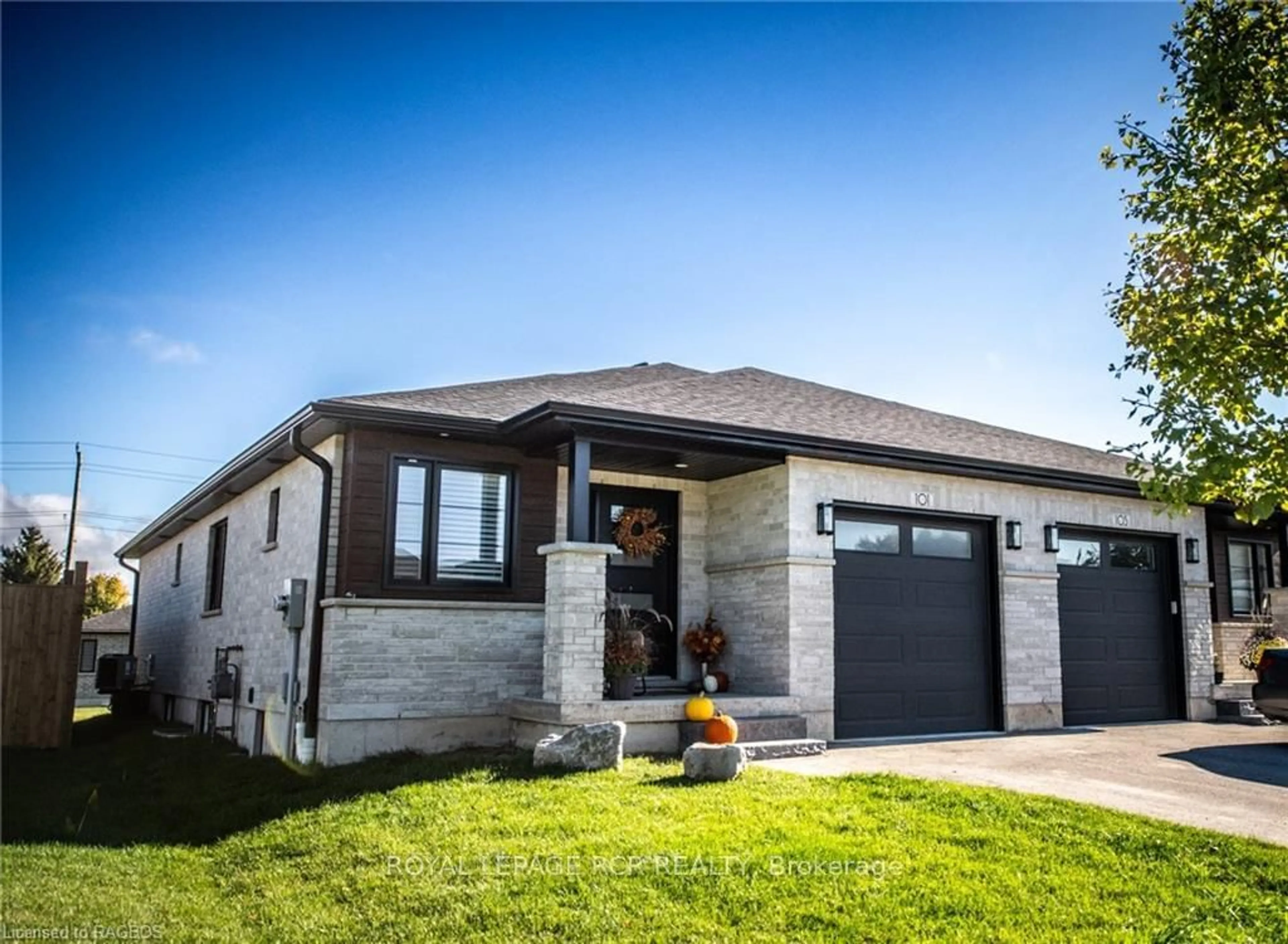 Frontside or backside of a home, cottage for 101 JEFFEREY Way, Wellington North Ontario N0G 2L4