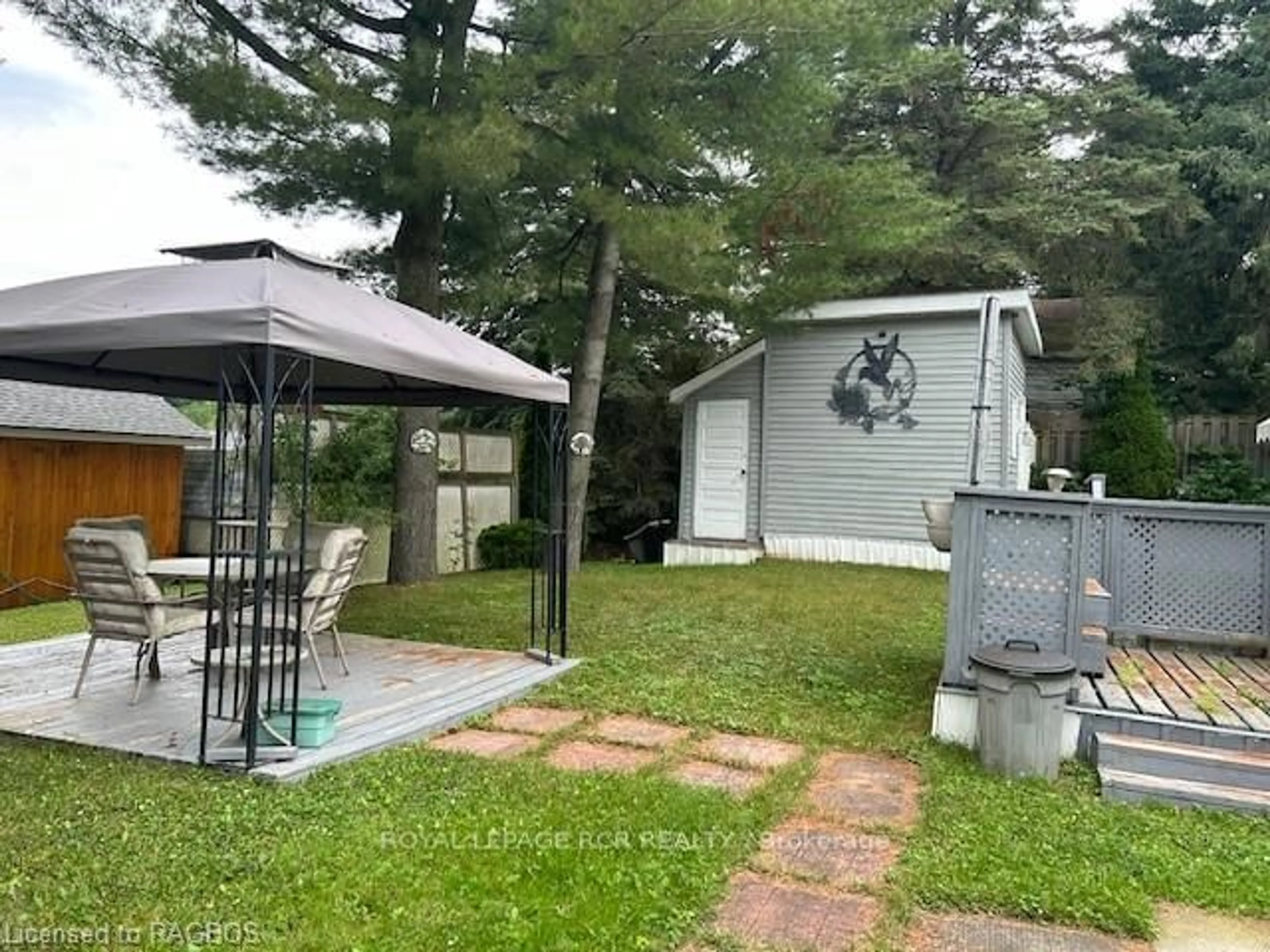 Patio, cottage for 90 SUSSEX SQUARE, Georgian Bluffs Ontario N4K 5N5