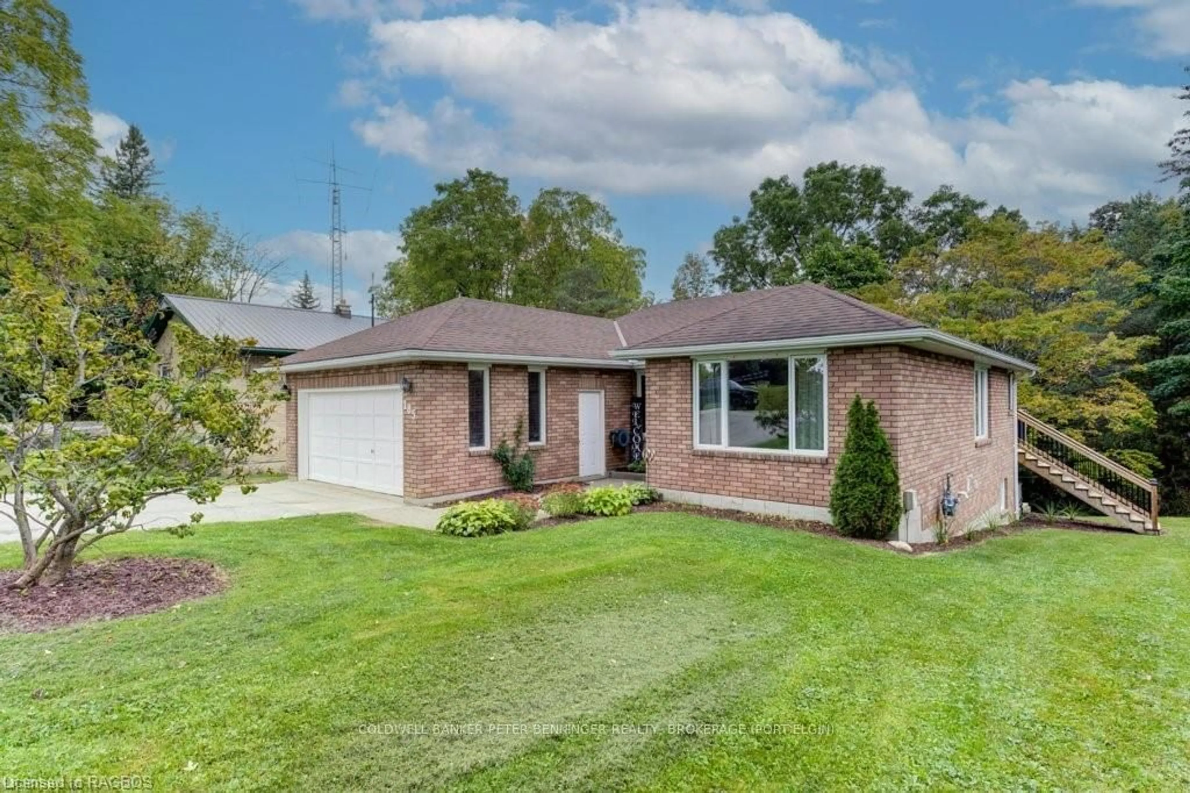 Home with brick exterior material for 185 ALBERT St, Arran-Elderslie Ontario N0G 2N0