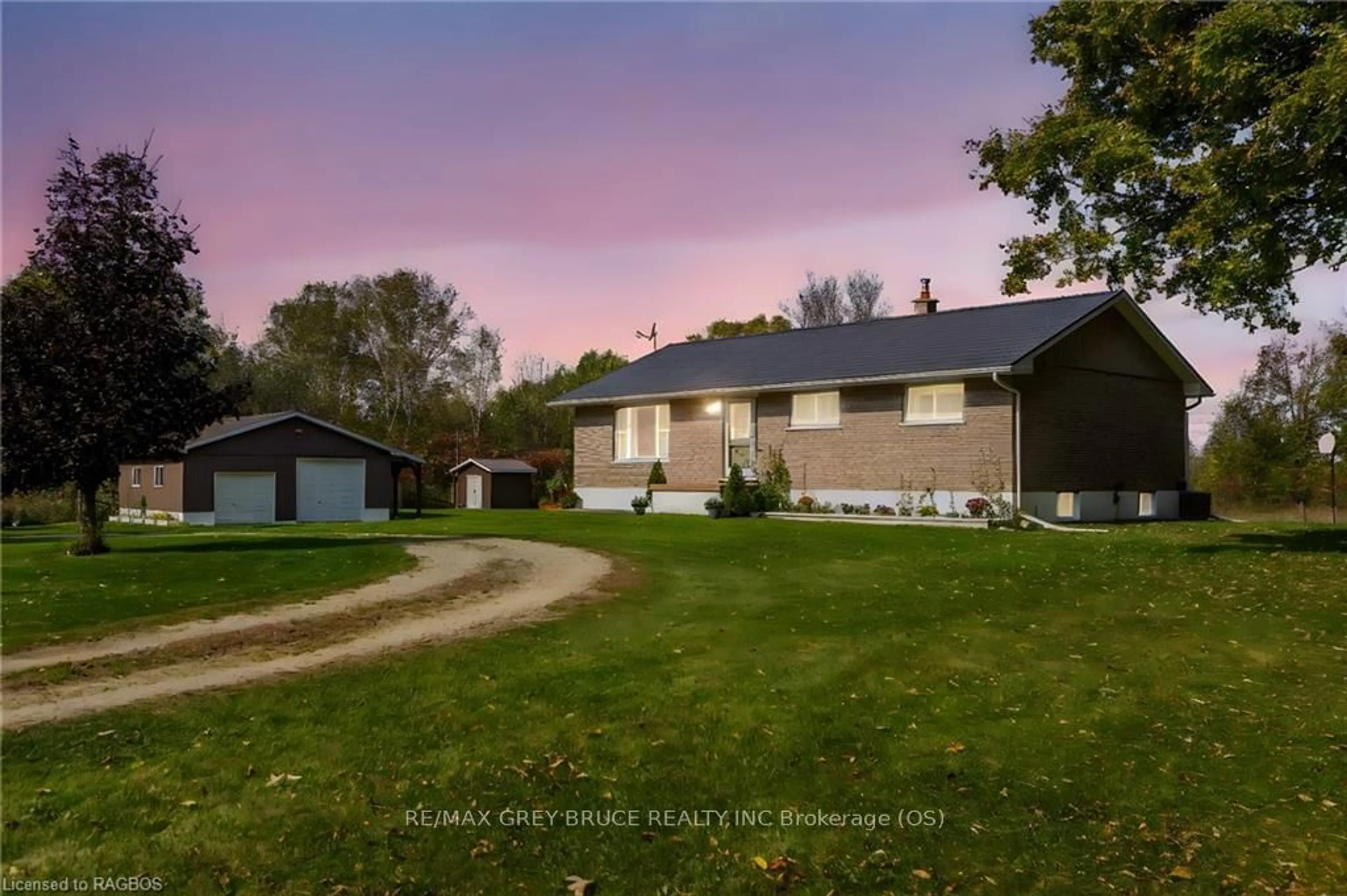 Frontside or backside of a home, the fenced backyard for 362511 LINDENWOOD Rd, Georgian Bluffs Ontario N0H 2T0