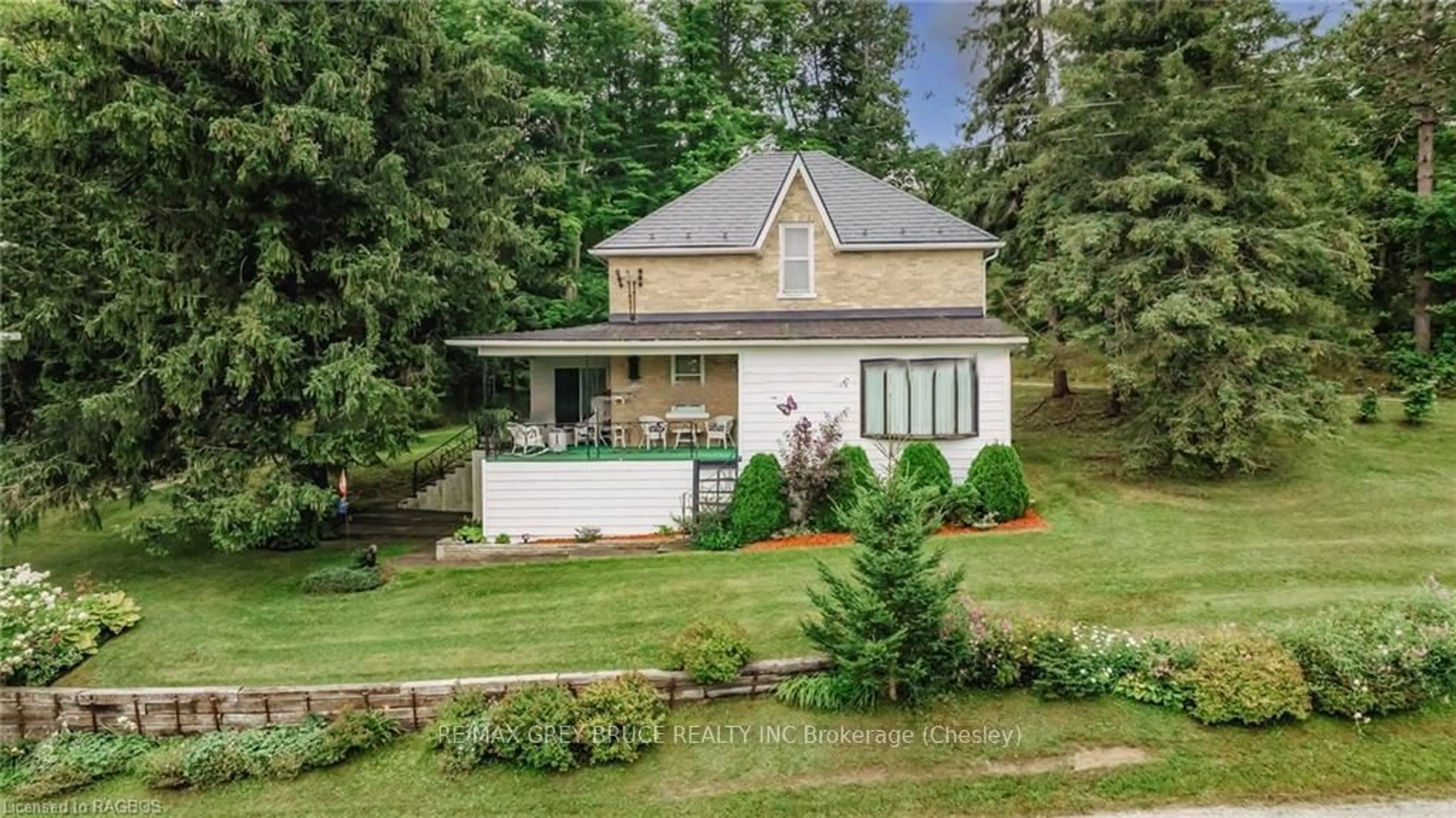 Frontside or backside of a home, cottage for 500064 GREY ROAD 12, West Grey Ontario N0C 1H0