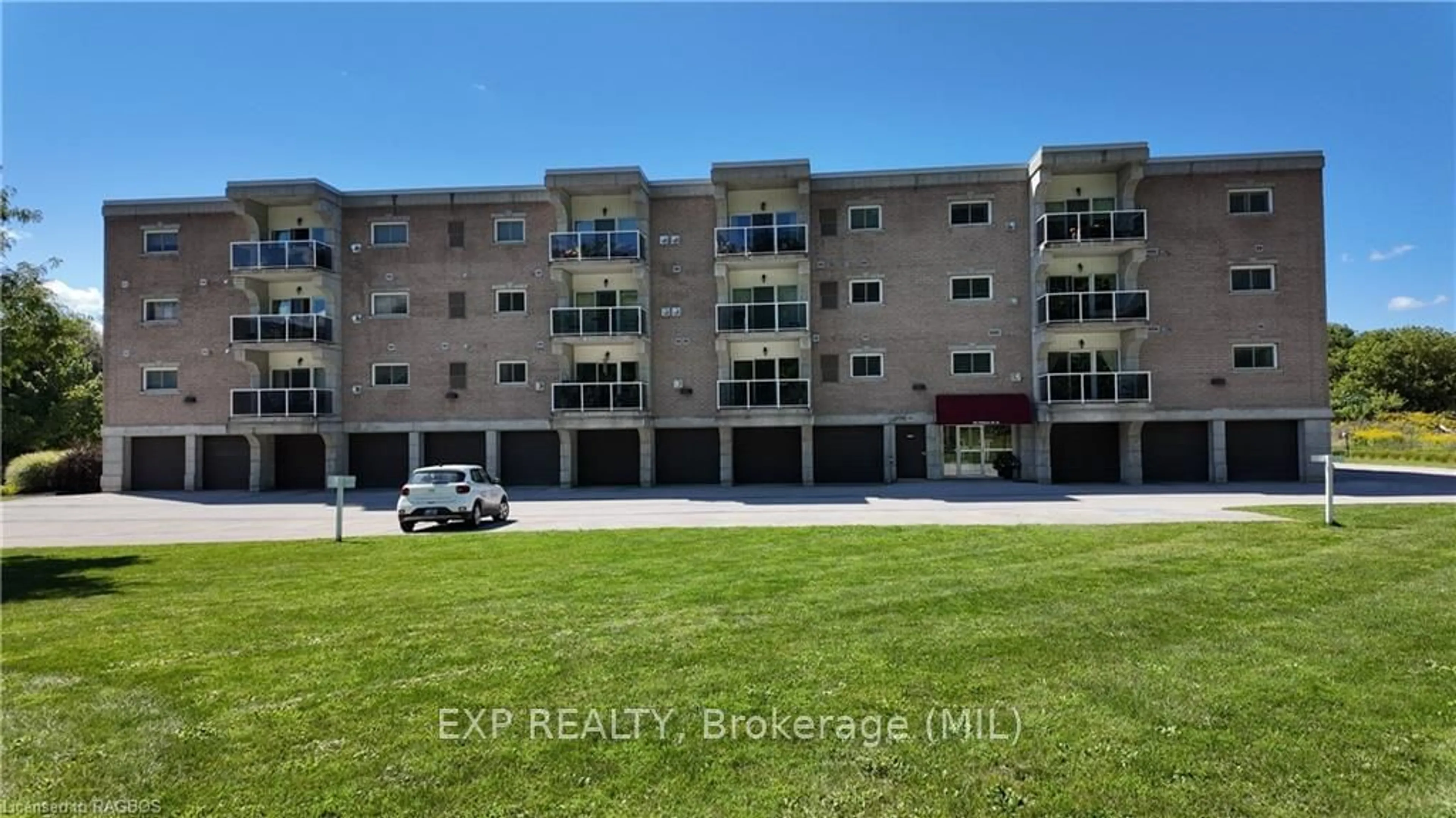 A pic from exterior of the house or condo, the front or back of building for 125 WILLIAM St #205, Brockton Ontario N0G 2V0