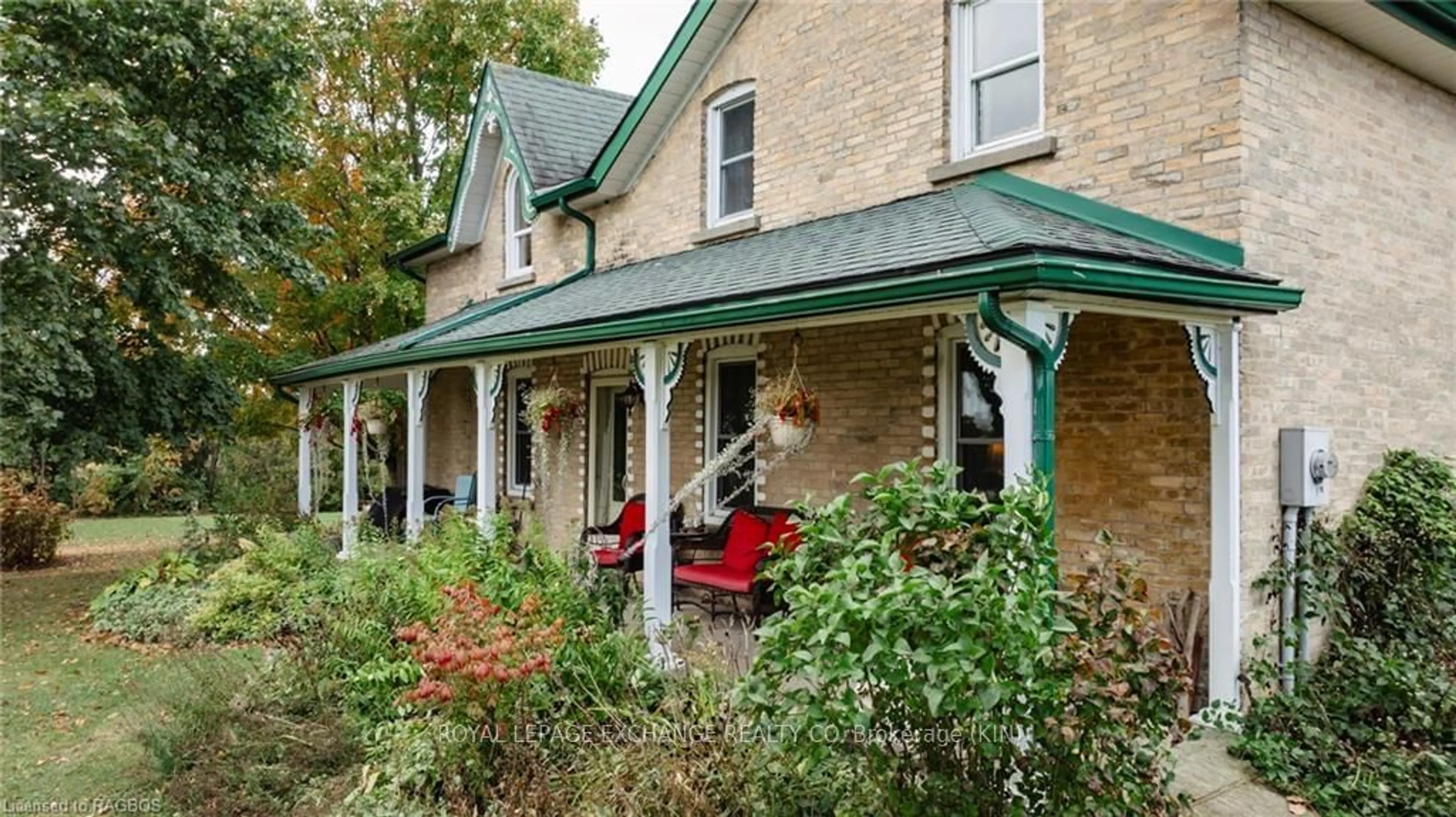 Patio, cottage for 1863 10 SIDEROAD, Kincardine Ontario N2Z 2X4