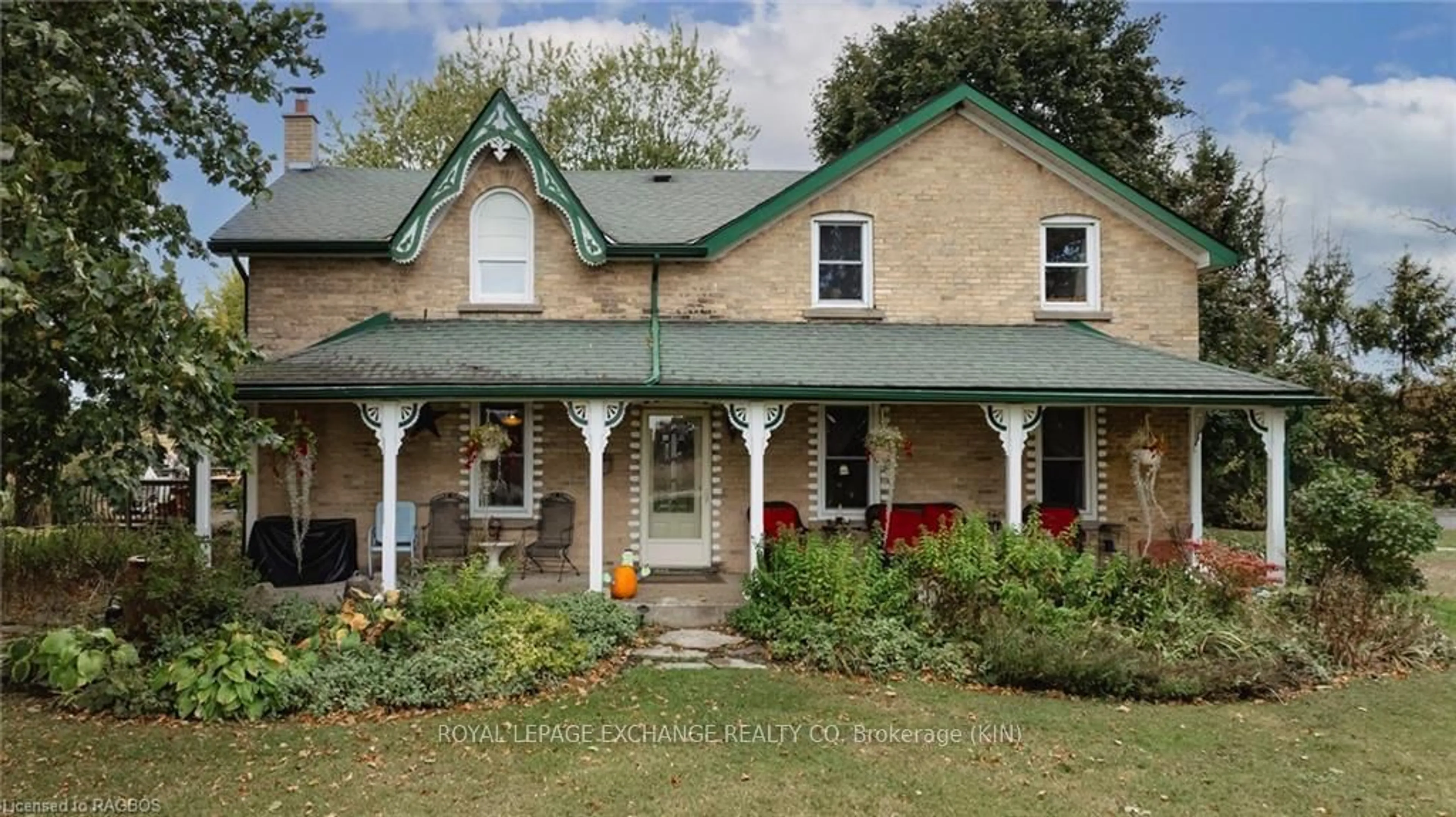 Home with brick exterior material for 1863 10 SIDEROAD, Kincardine Ontario N2Z 2X4