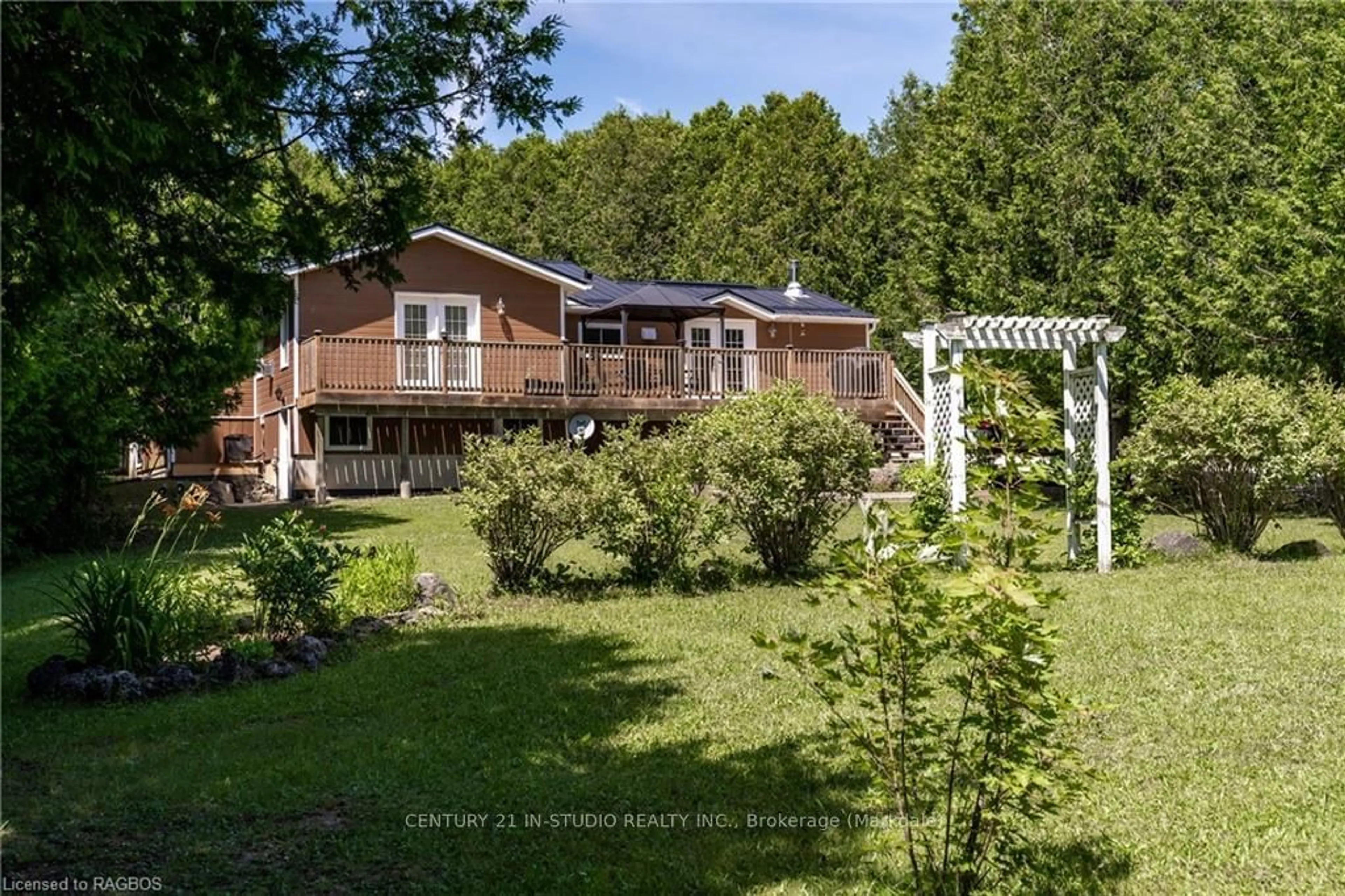 Frontside or backside of a home, cottage for 447077 10, Grey Highlands Ontario N0C 1E0