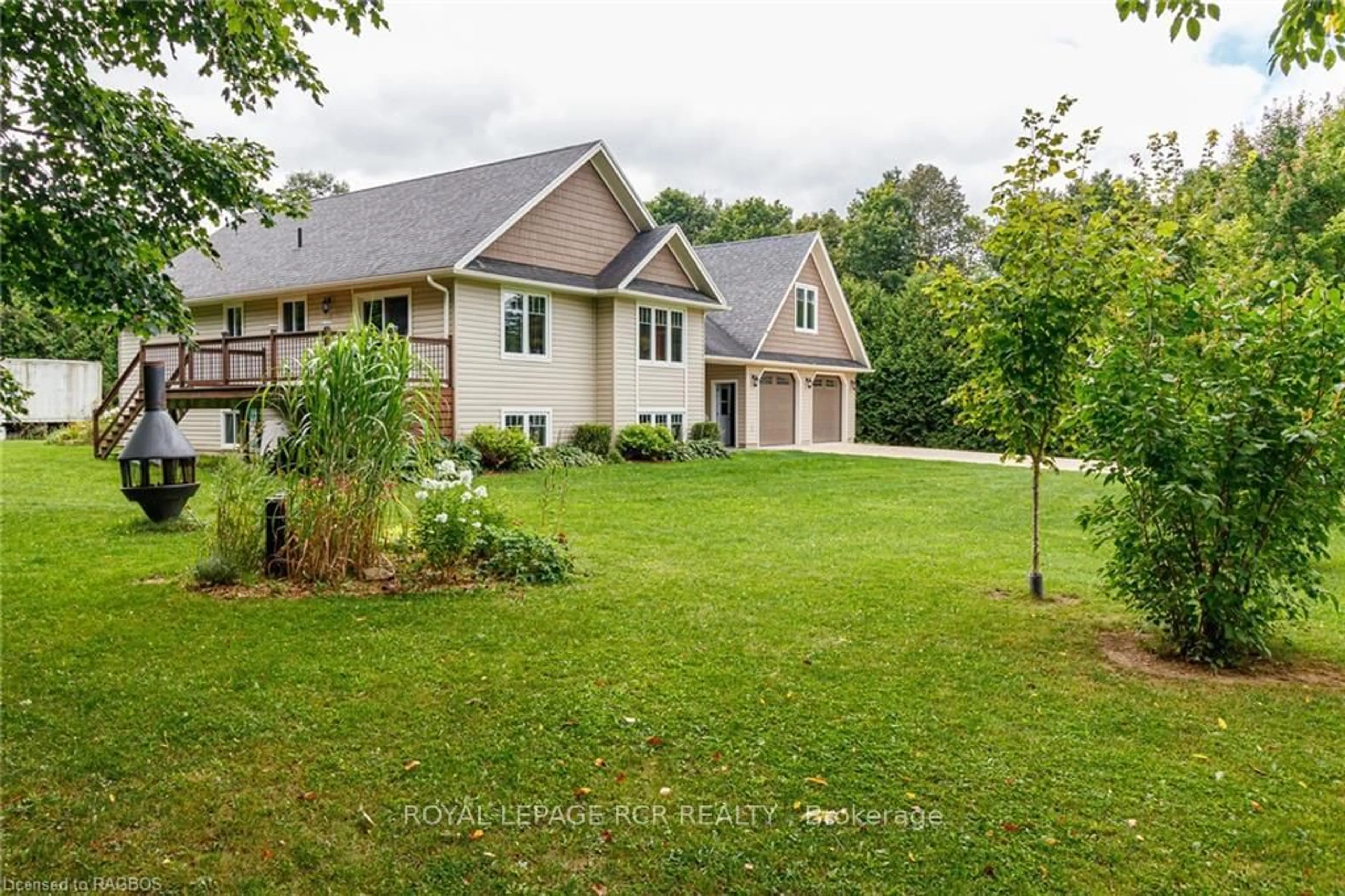 Frontside or backside of a home, cottage for 180 RAGLAN St, Grey Highlands Ontario N0C 1E0