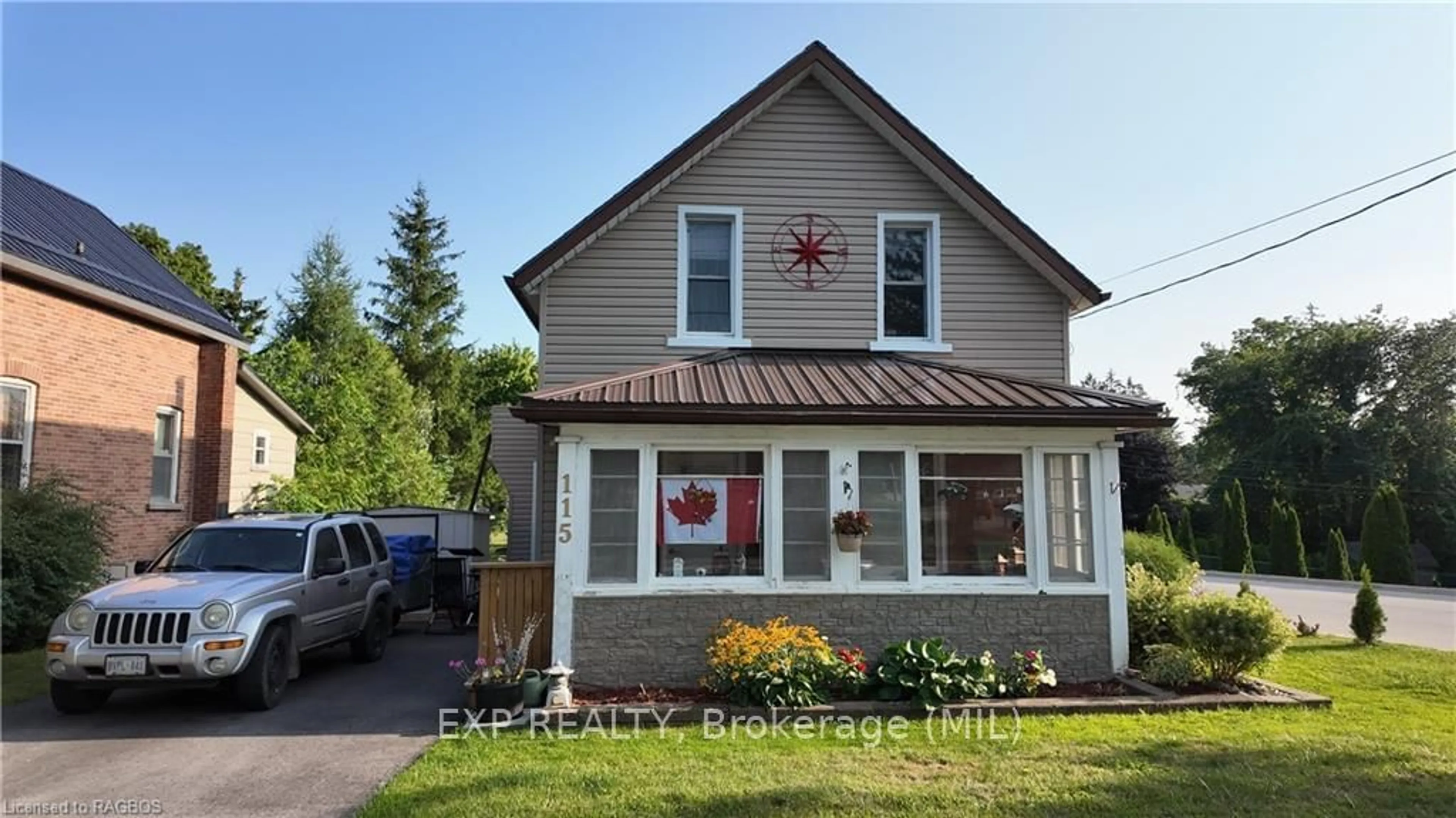 Frontside or backside of a home, cottage for 115 9TH St, Hanover Ontario N4N 1K7