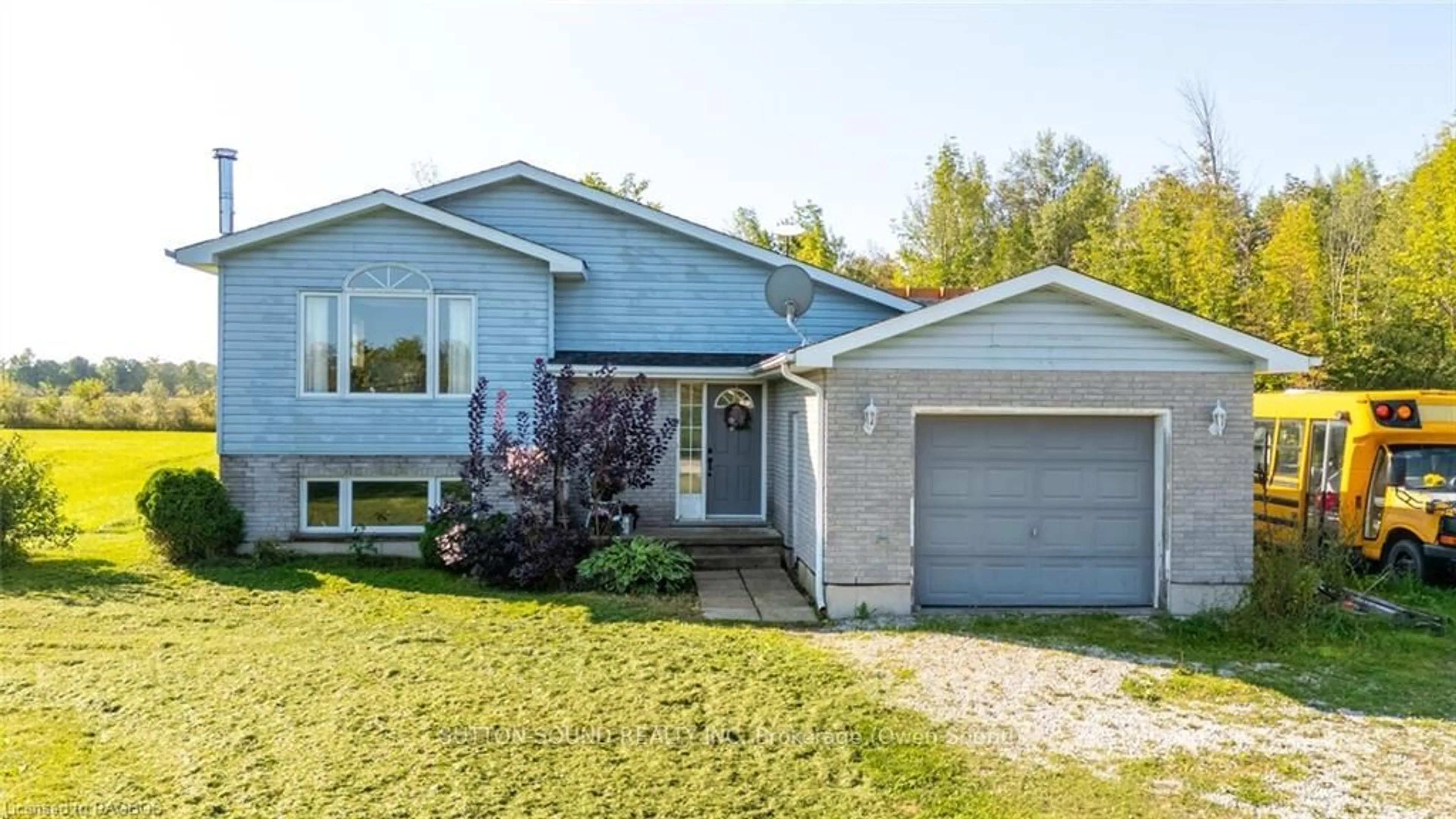 Frontside or backside of a home, cottage for 104168 GREY ROAD 18, Meaford Ontario N0H 1E0