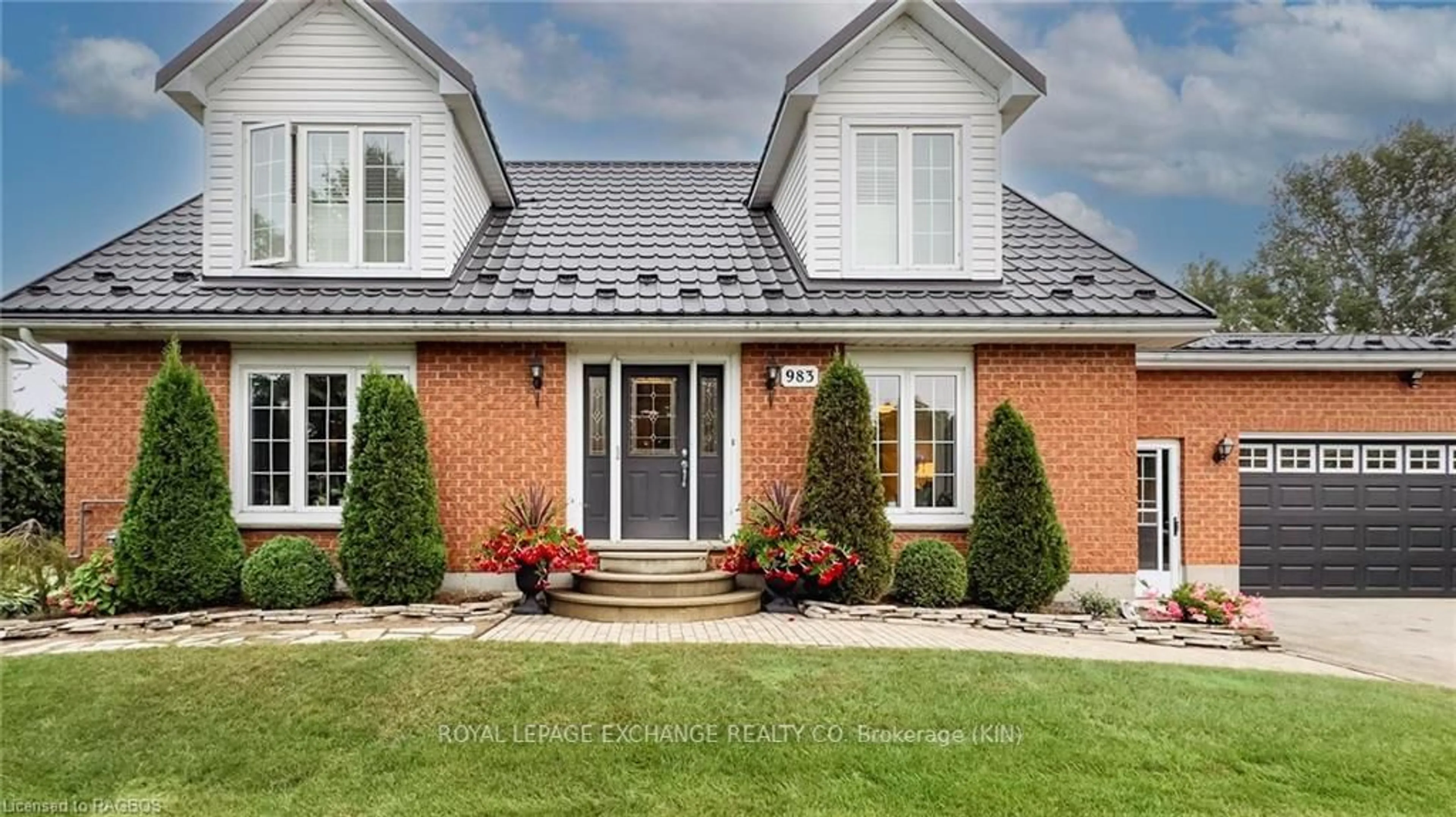 Home with brick exterior material for 983 HERITAGE DRIVE, Huron-Kinloss Ontario N2Z 0B9