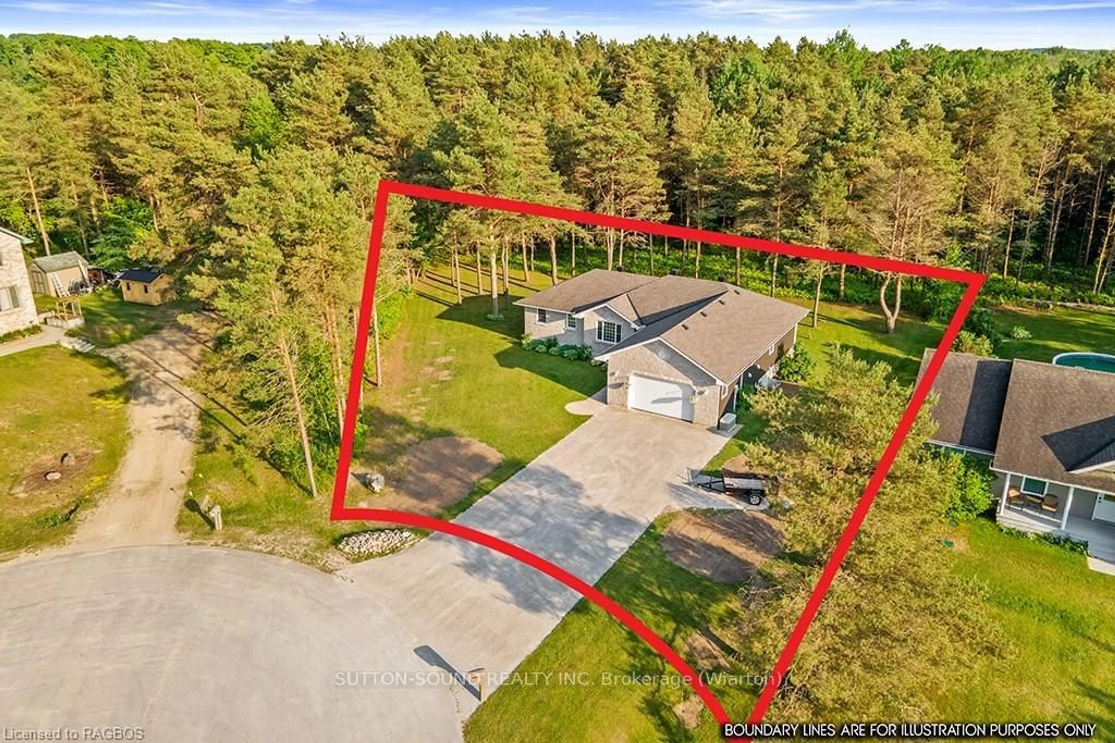 A pic from exterior of the house or condo, cottage for 25 PINE TREE Dr, South Bruce Peninsula Ontario N0H 1P0
