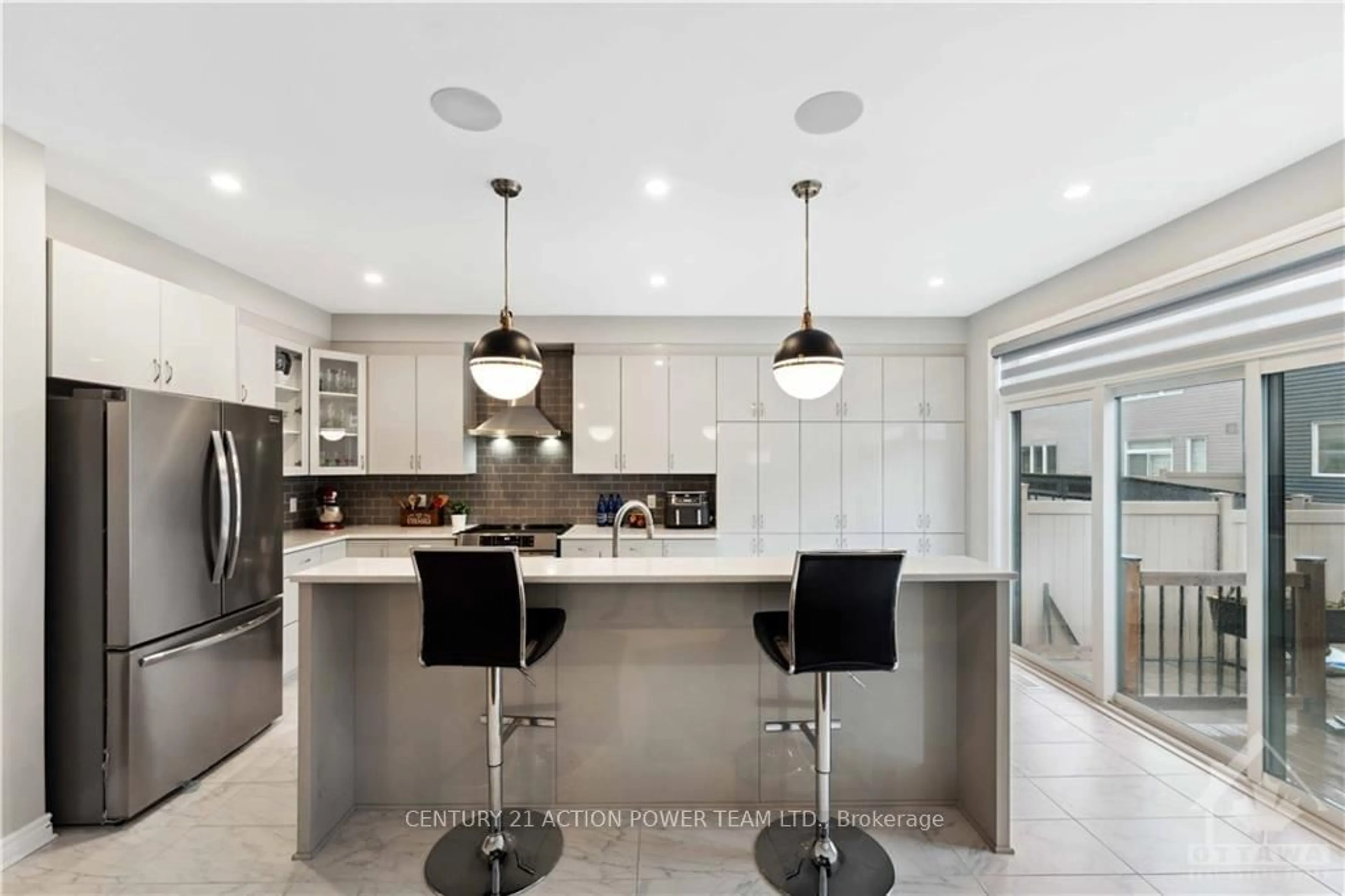 Contemporary kitchen, ceramic floors, cottage for 29 MALACHIGAN Cres, Orleans - Cumberland and Area Ontario K4A 1G7