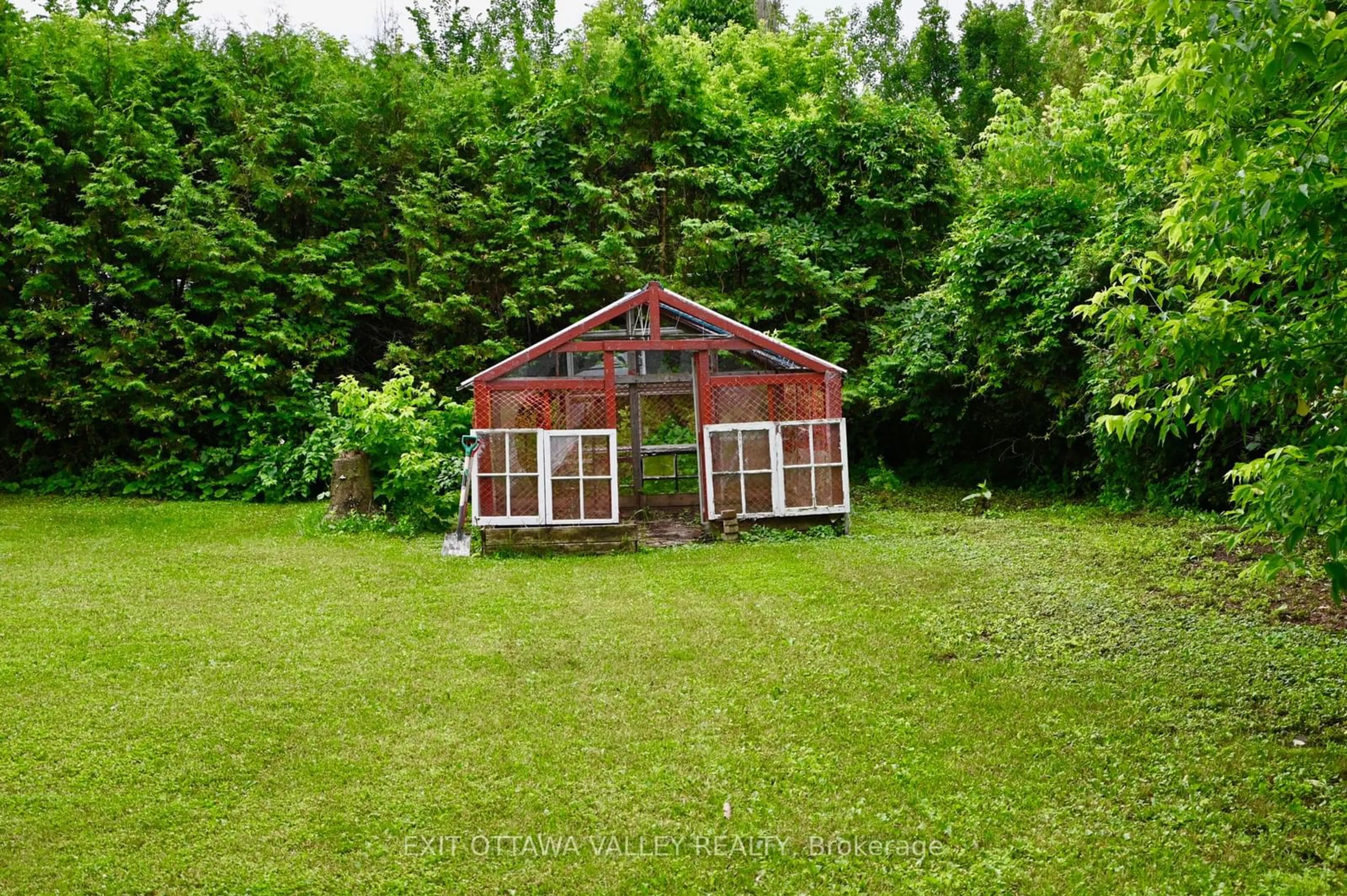 Shed for 27 Grace St, Whitewater Region Ontario K0J 2L0