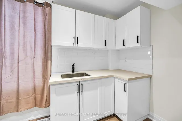 Additional property image - 346 Emerald St